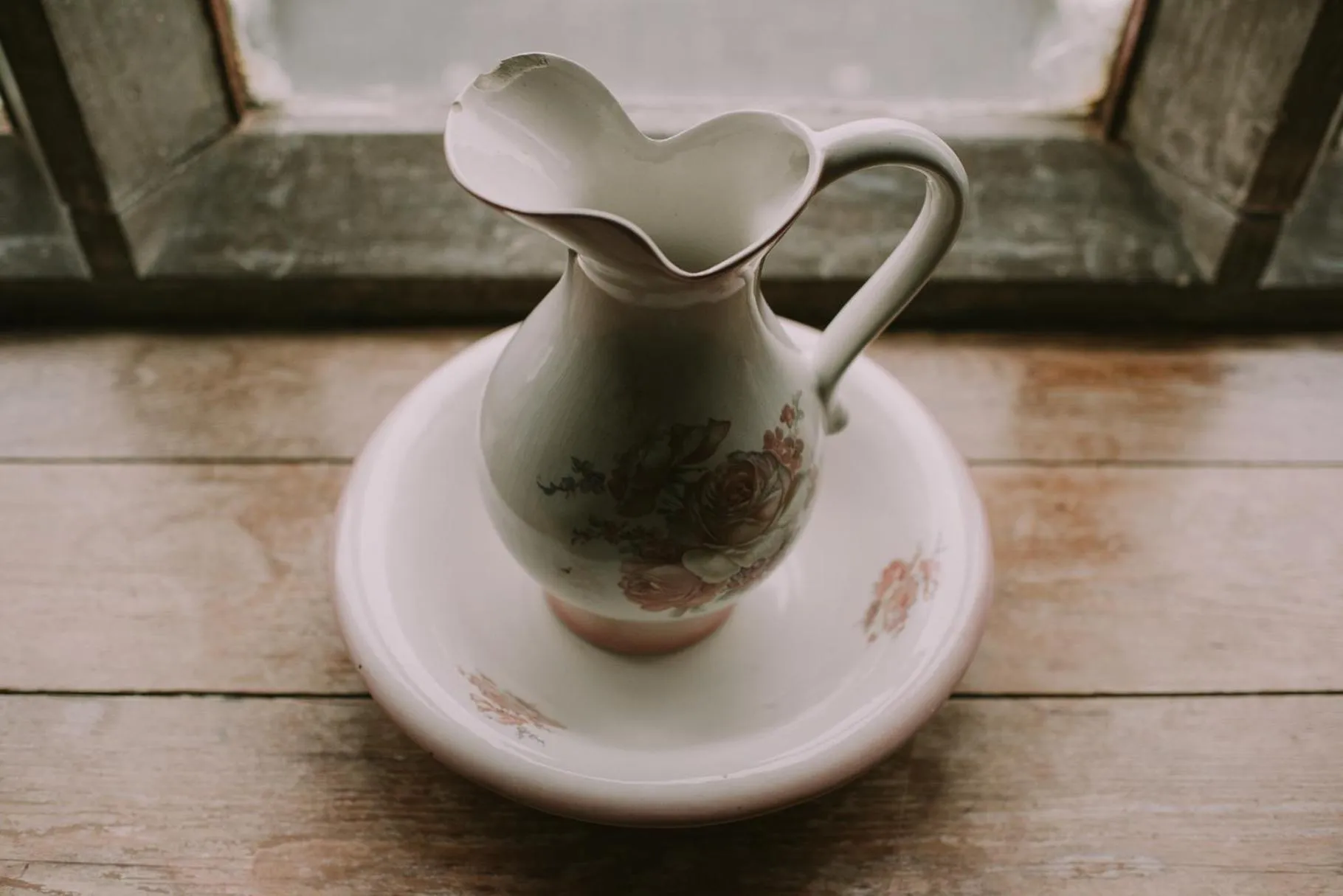 Decorative detail in Royal Valentia Hotel