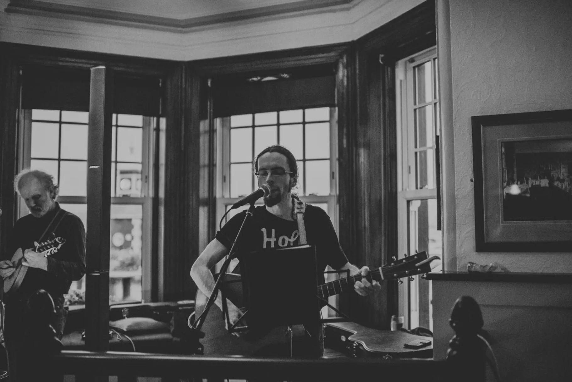 Evening entertainment in Royal Valentia Hotel