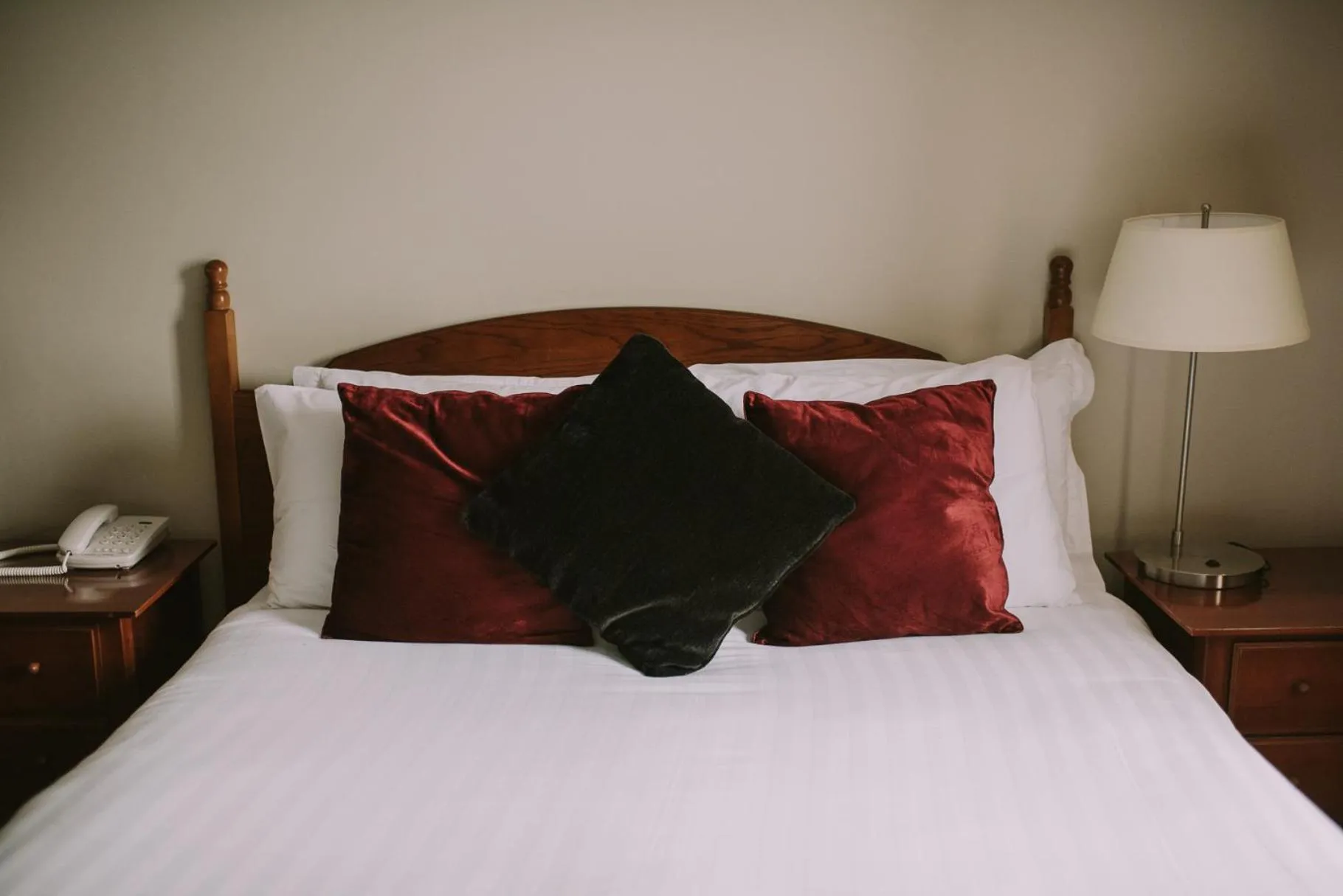 Bed in Royal Valentia Hotel