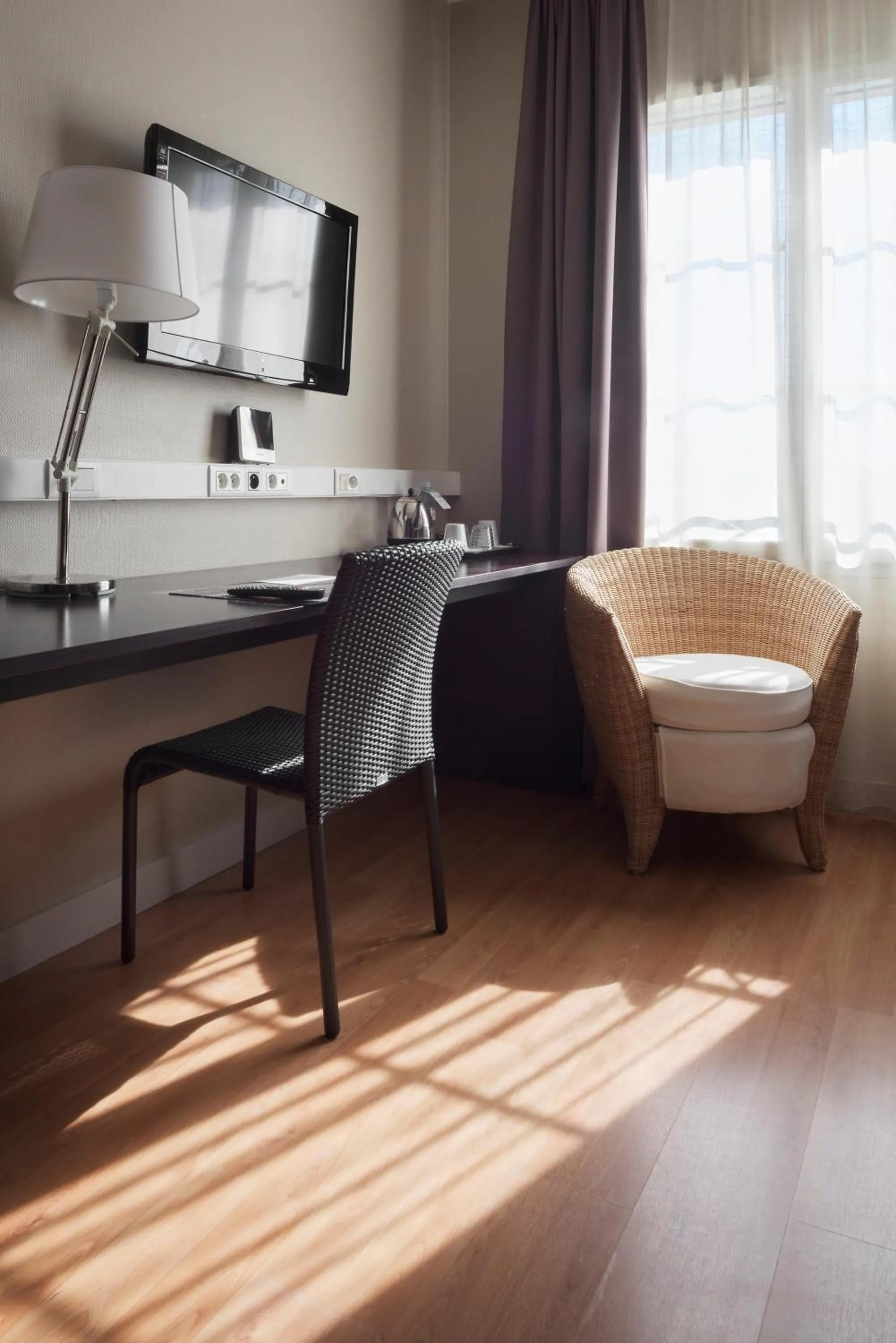 Seating area in Best Western Plus Le Canard sur le Toit