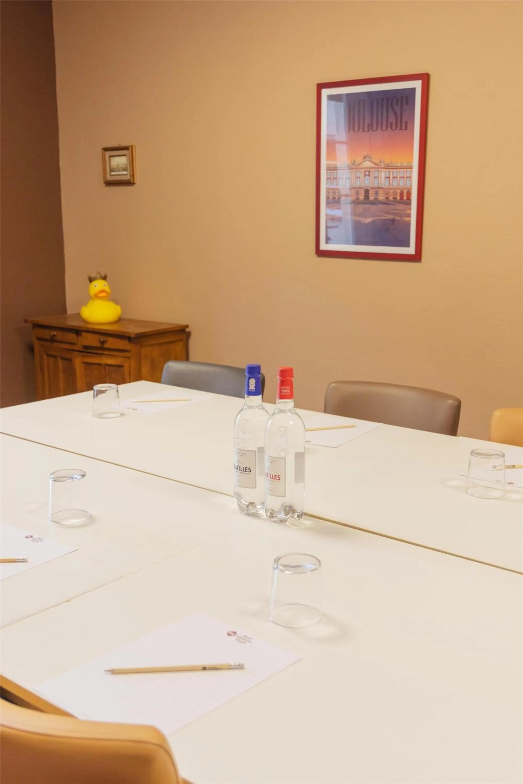 Meeting/conference room in Best Western Plus Le Canard sur le Toit