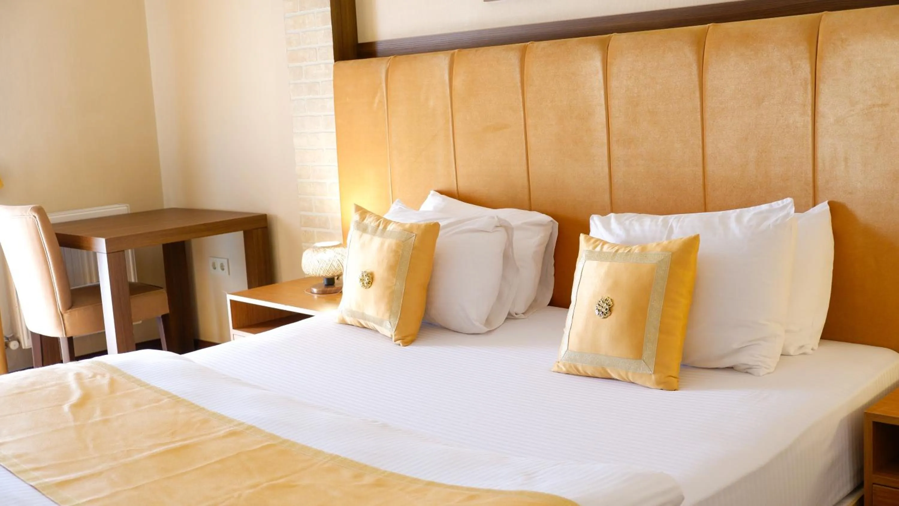 Bed in Hotel Labella Bergama