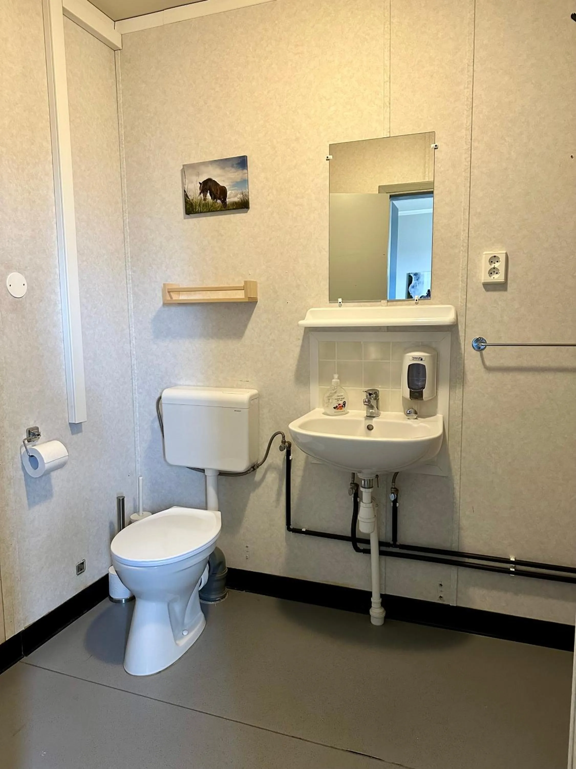 Bathroom in Hestaland Guesthouse Horse Farm Stay