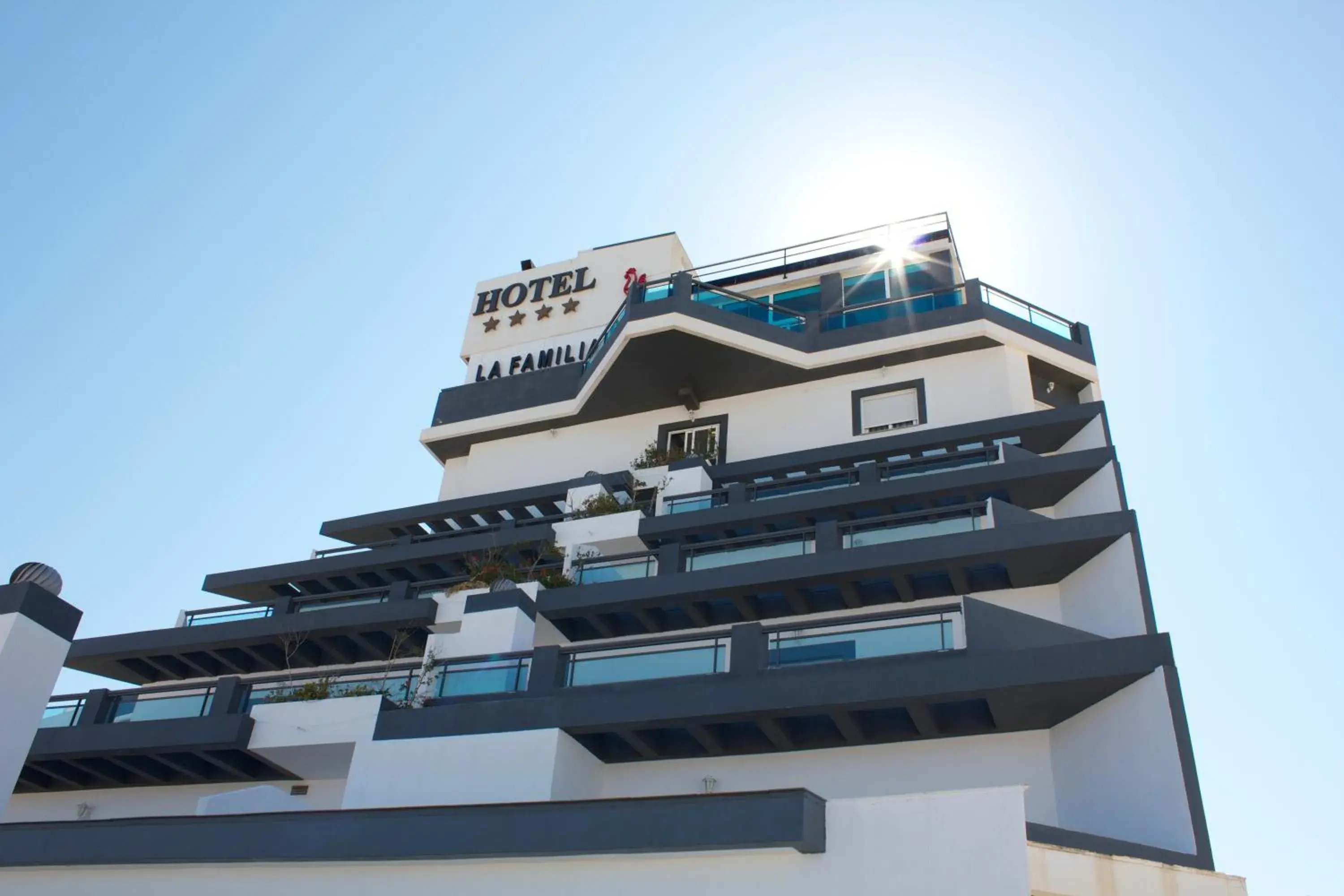 Facade/entrance in La Familia Gallo Rojo Facade/entrance in La Familia Gallo Rojo