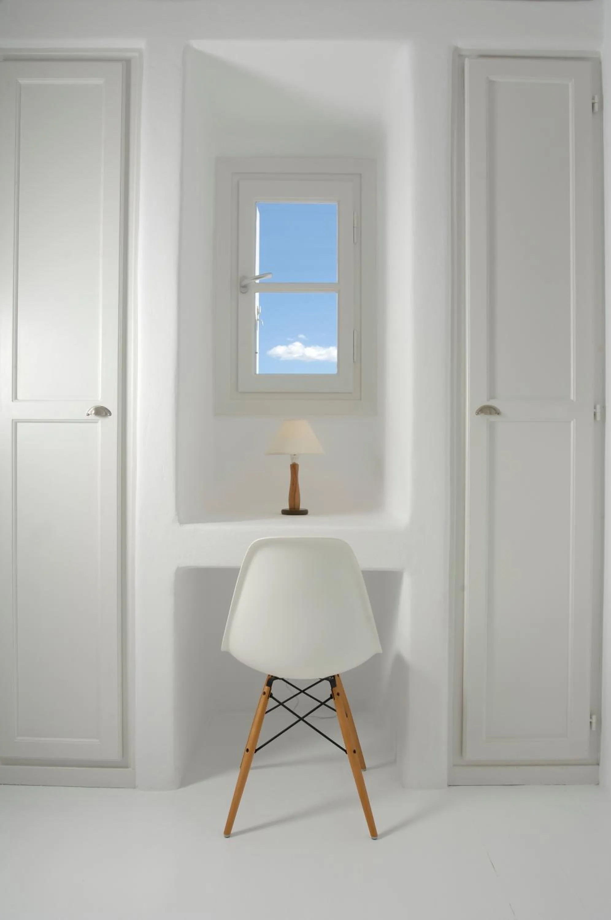 Seating area in Kapetan Tasos Suites