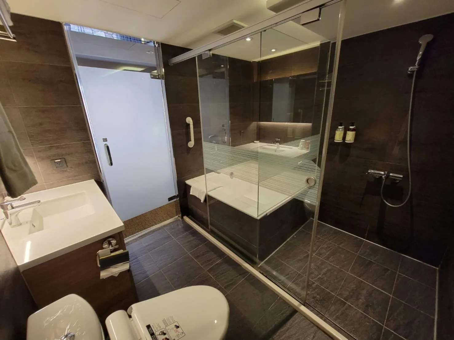 Bathroom, Bed in Simple + Hotel