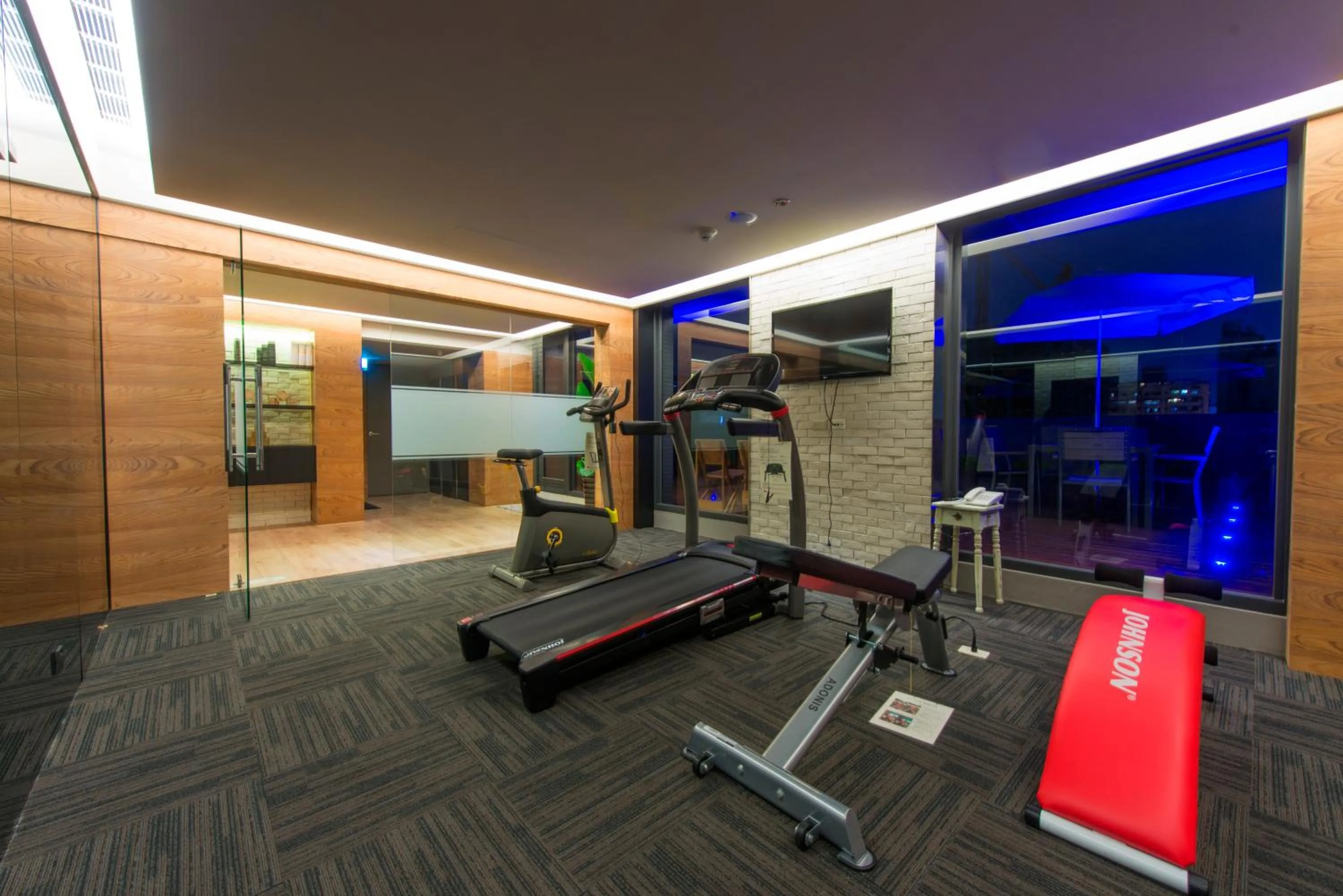 Fitness centre/facilities in Simple + Hotel