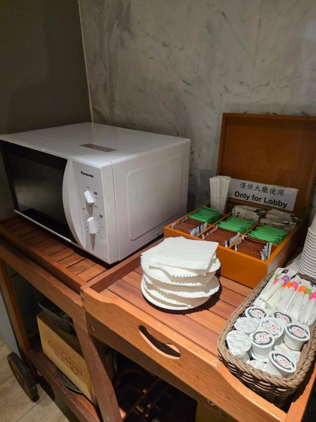 Coffee/tea facilities in Simple + Hotel