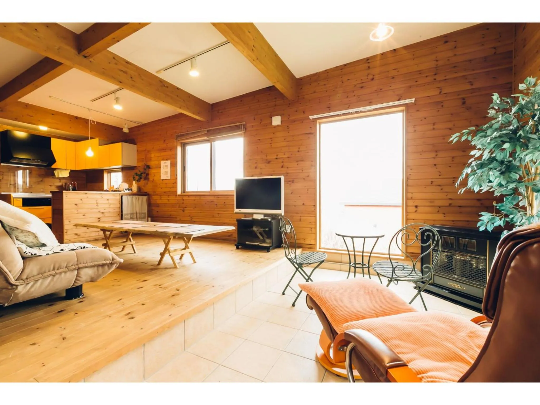 Living room in LAKE view PRIVATE log house