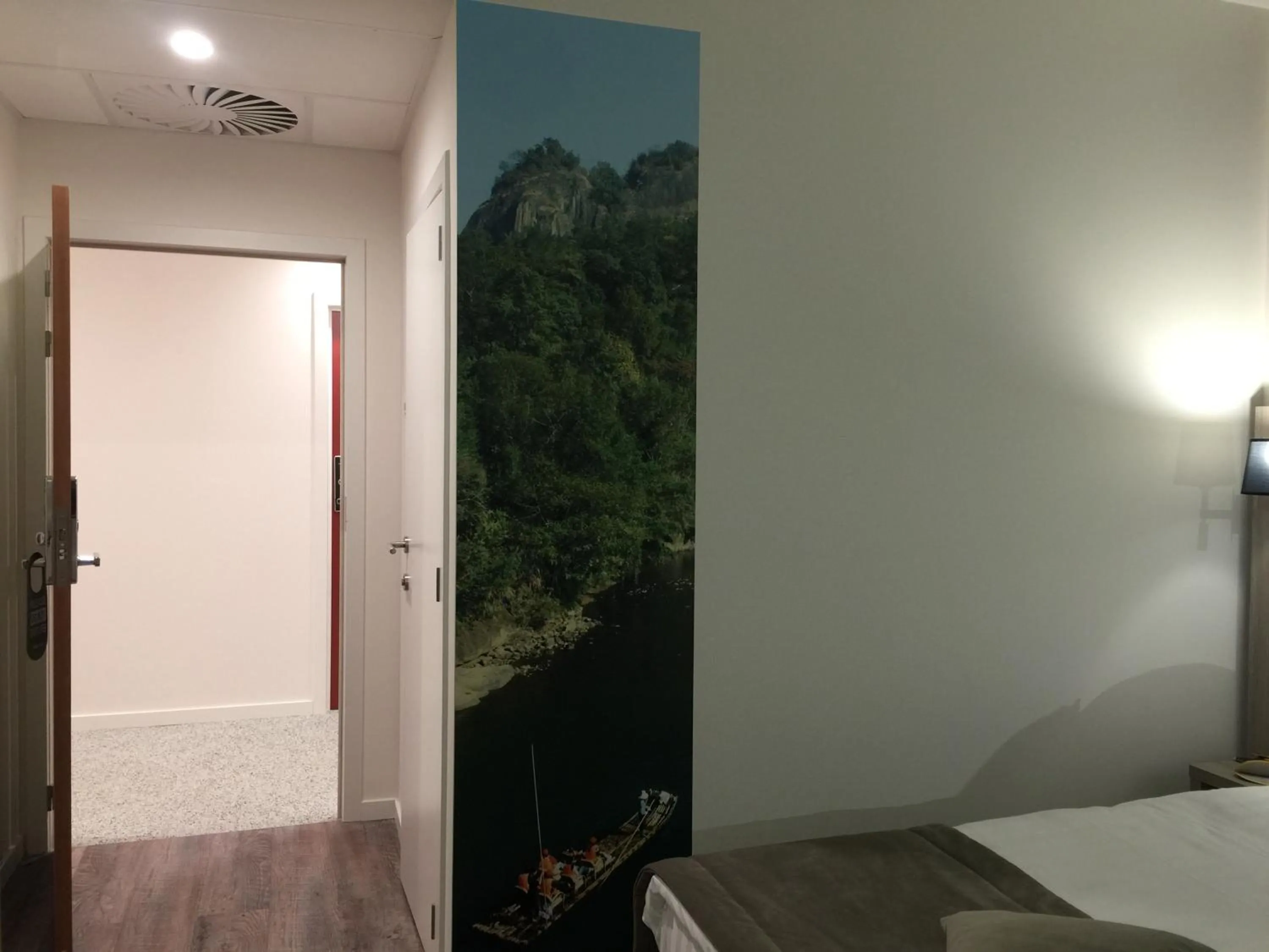 Bedroom, Bed in cité impériale ye