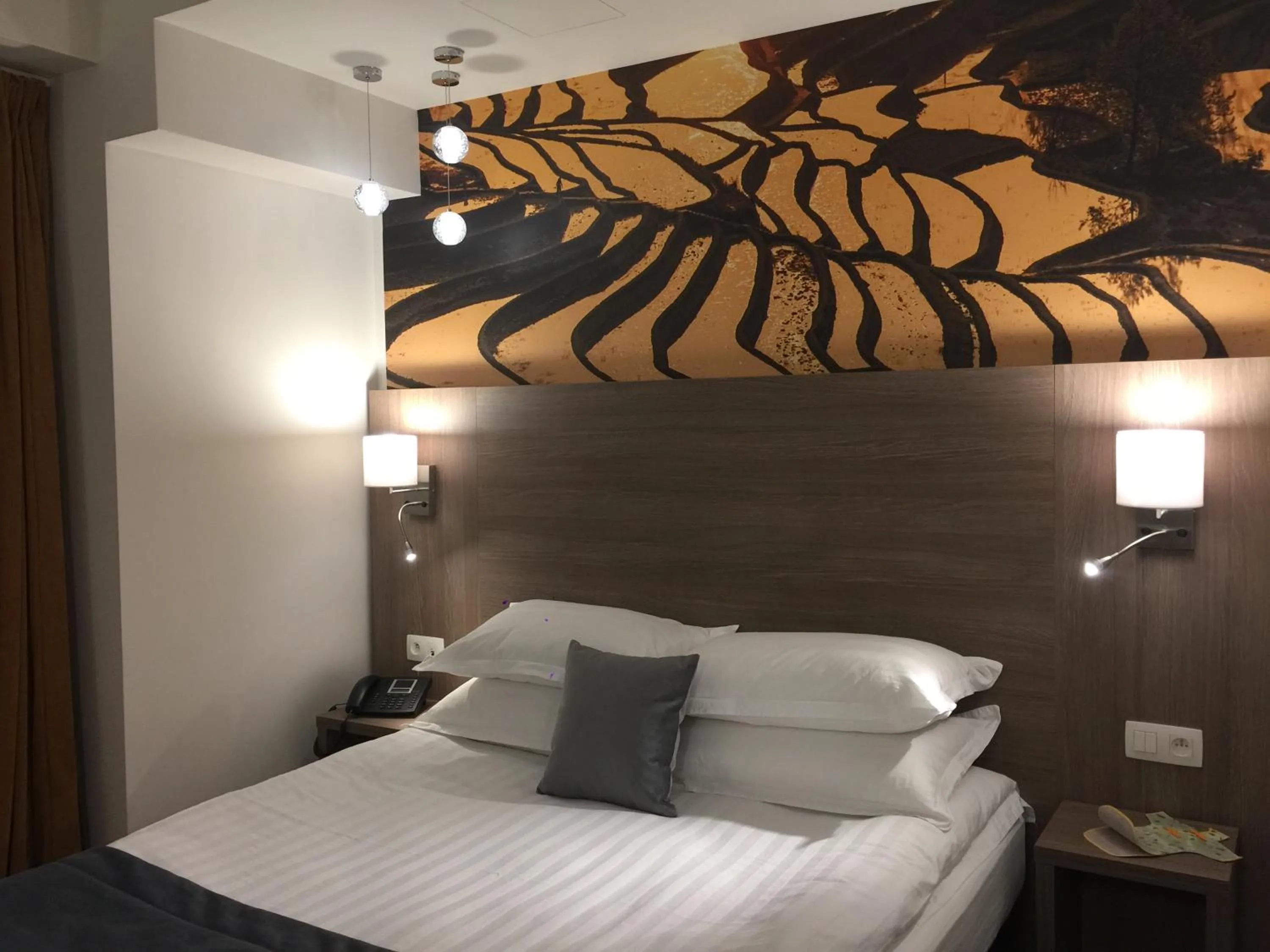 Bedroom, Bed in cité impériale ye