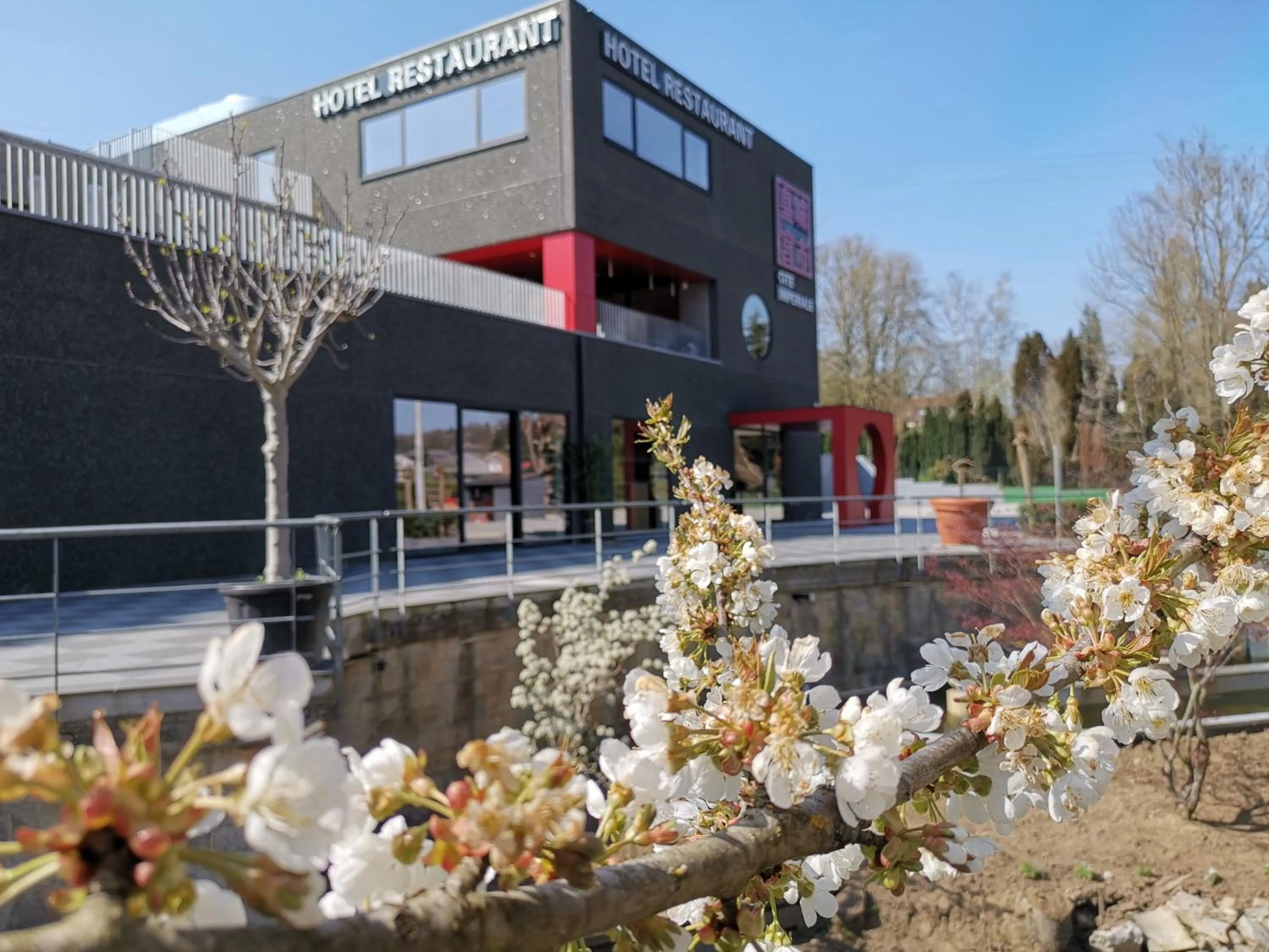 Property building in cité impériale ye