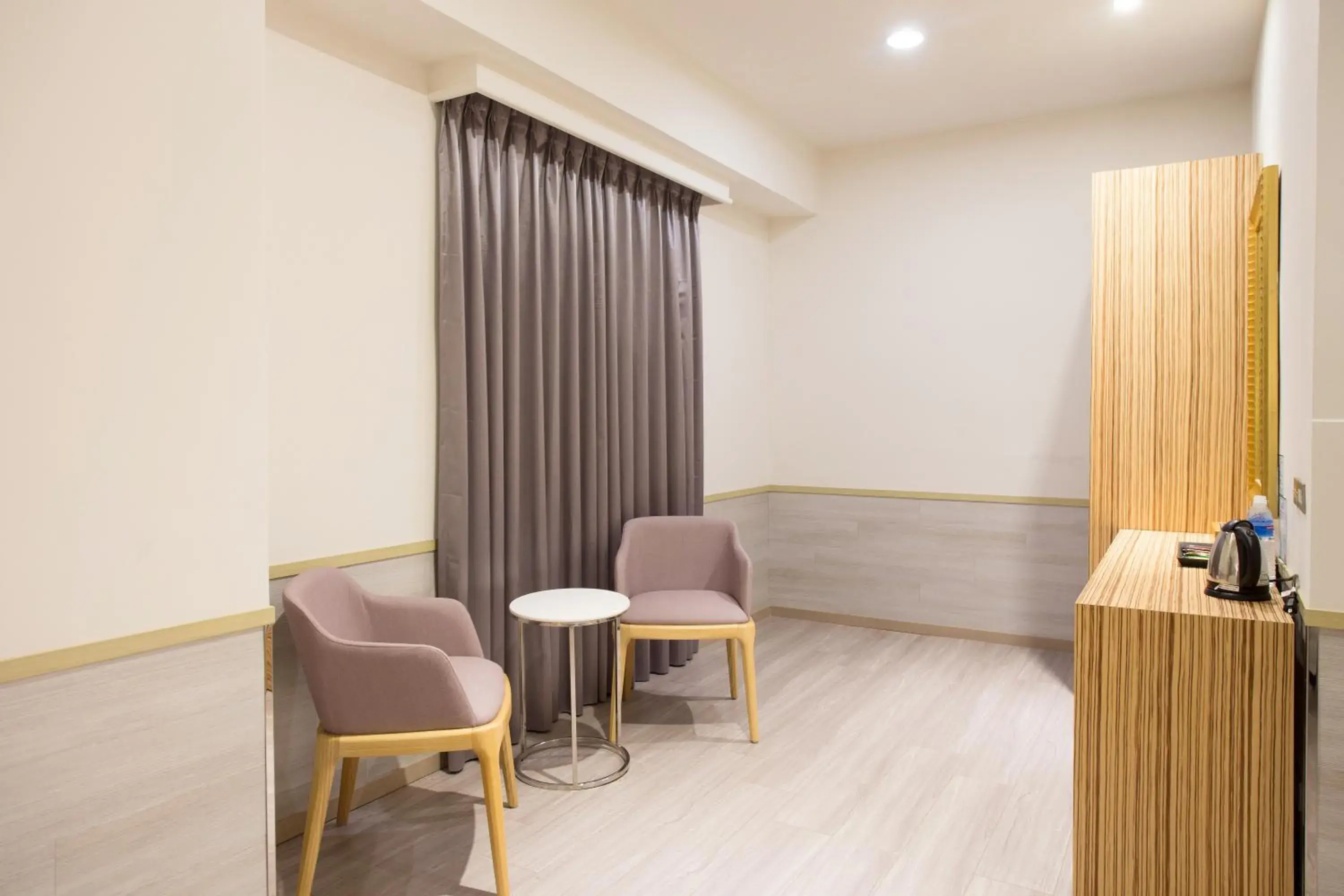 Area and facilities in Rainbow Hotel Area and facilities in Rainbow Hotel