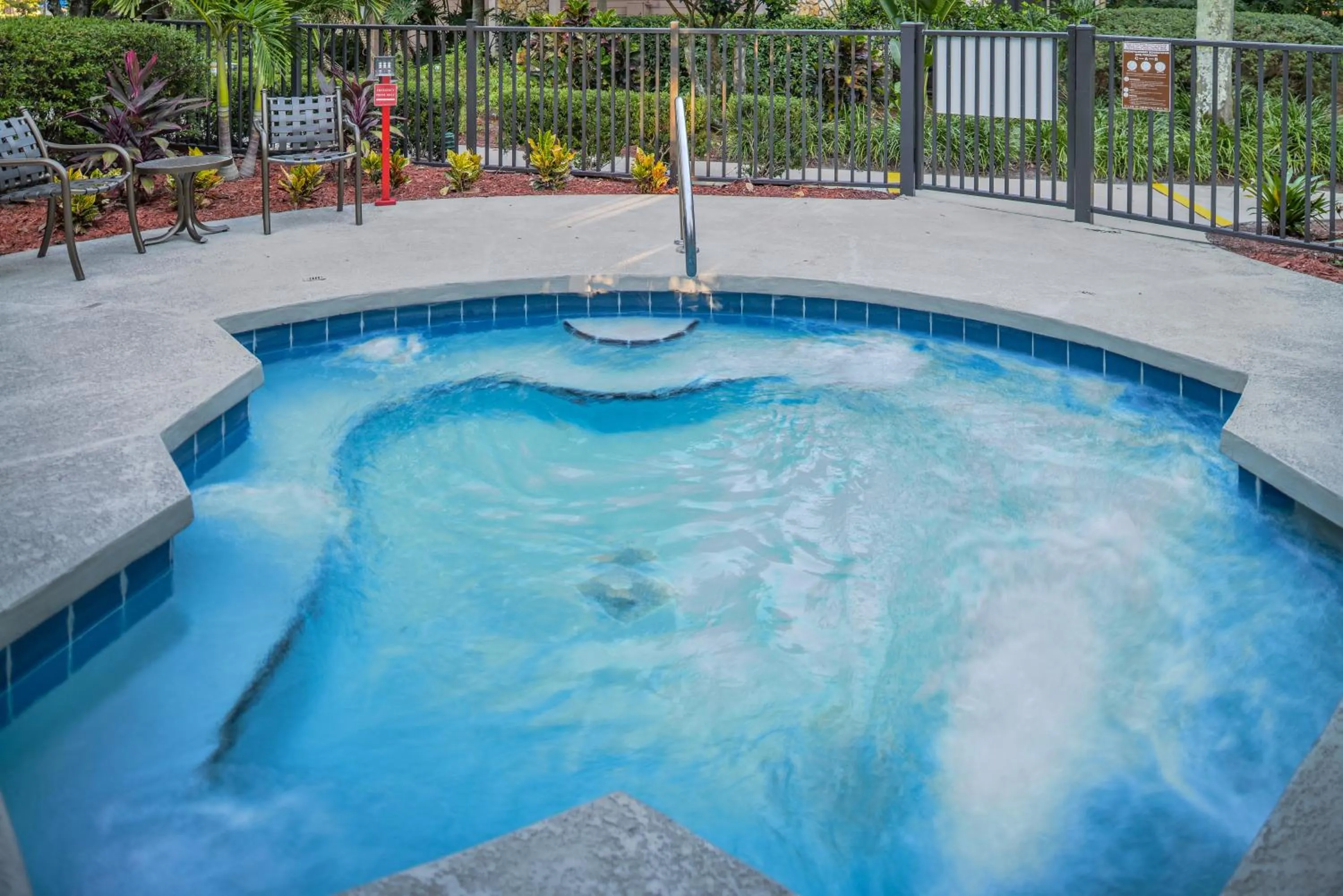 Hot Tub in Hilton Vacation Club Polynesian Isles Kissimmee