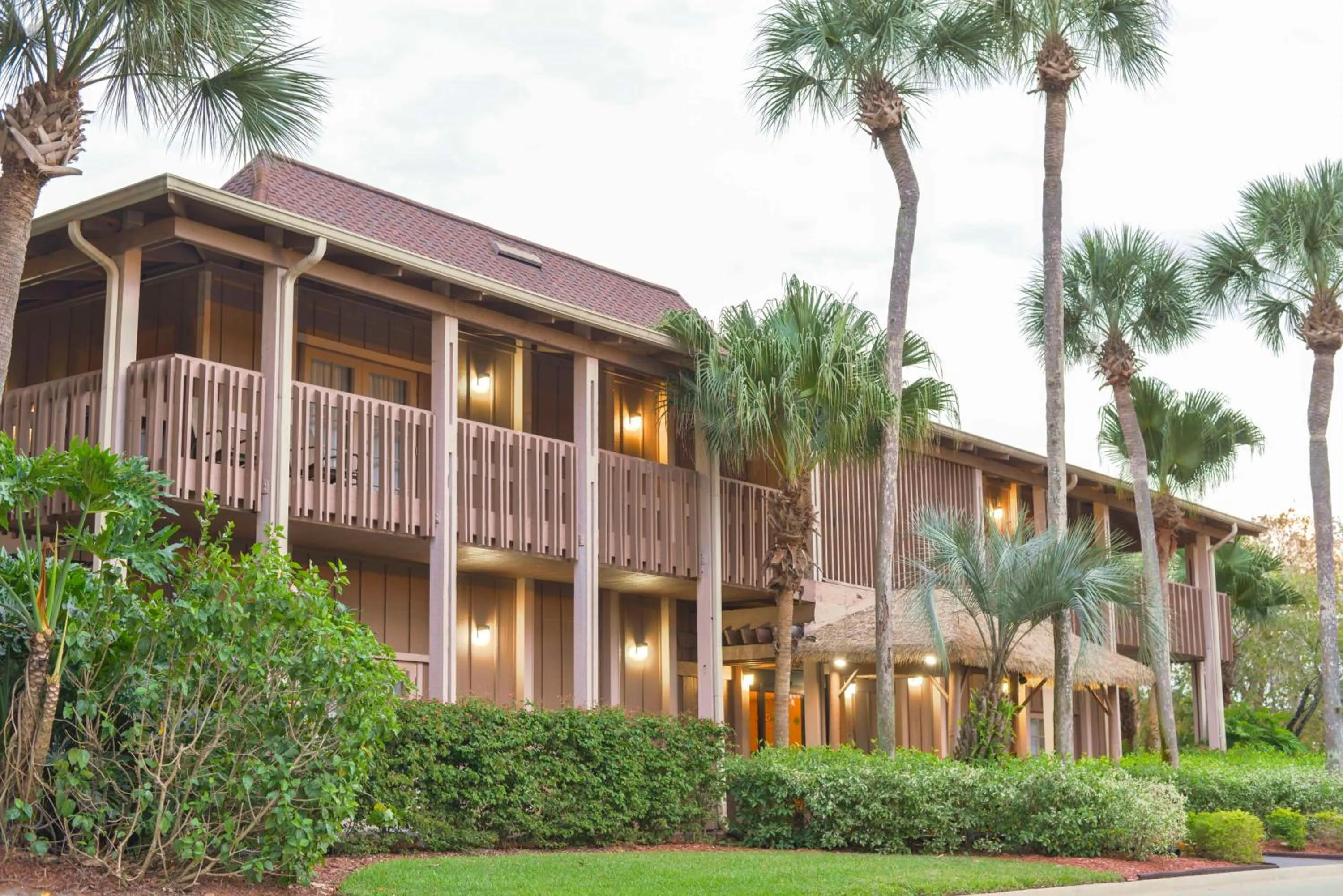 Property building in Hilton Vacation Club Polynesian Isles Kissimmee