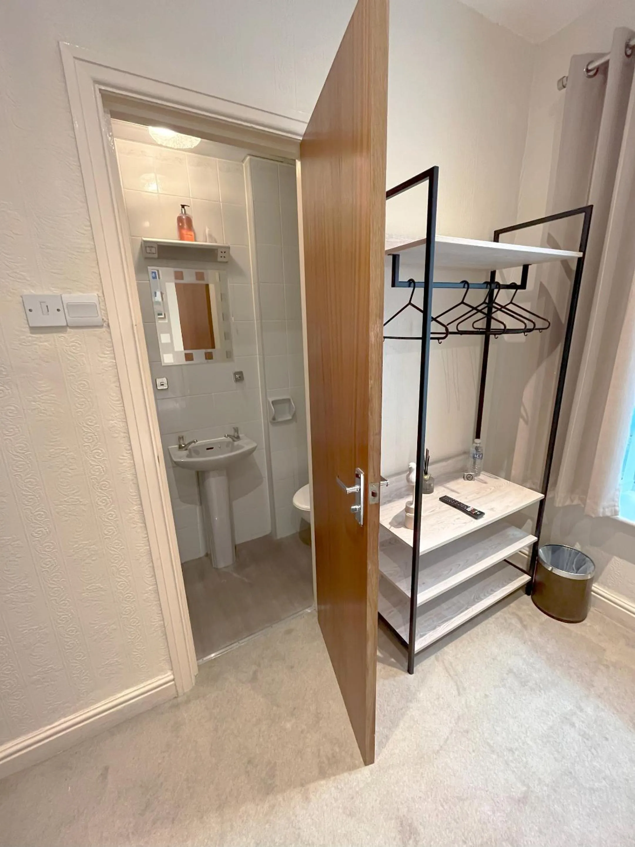 Bedroom in The Kings Cross Hotel