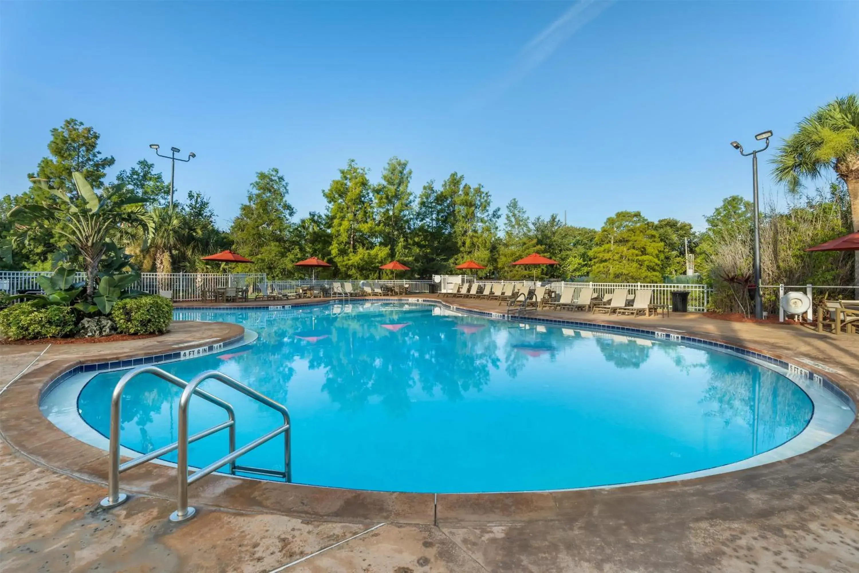 Pool view in Hilton Vacation Club Grand Beach Orlando Pool view in Hilton Vacation Club Grand Beach Orlando