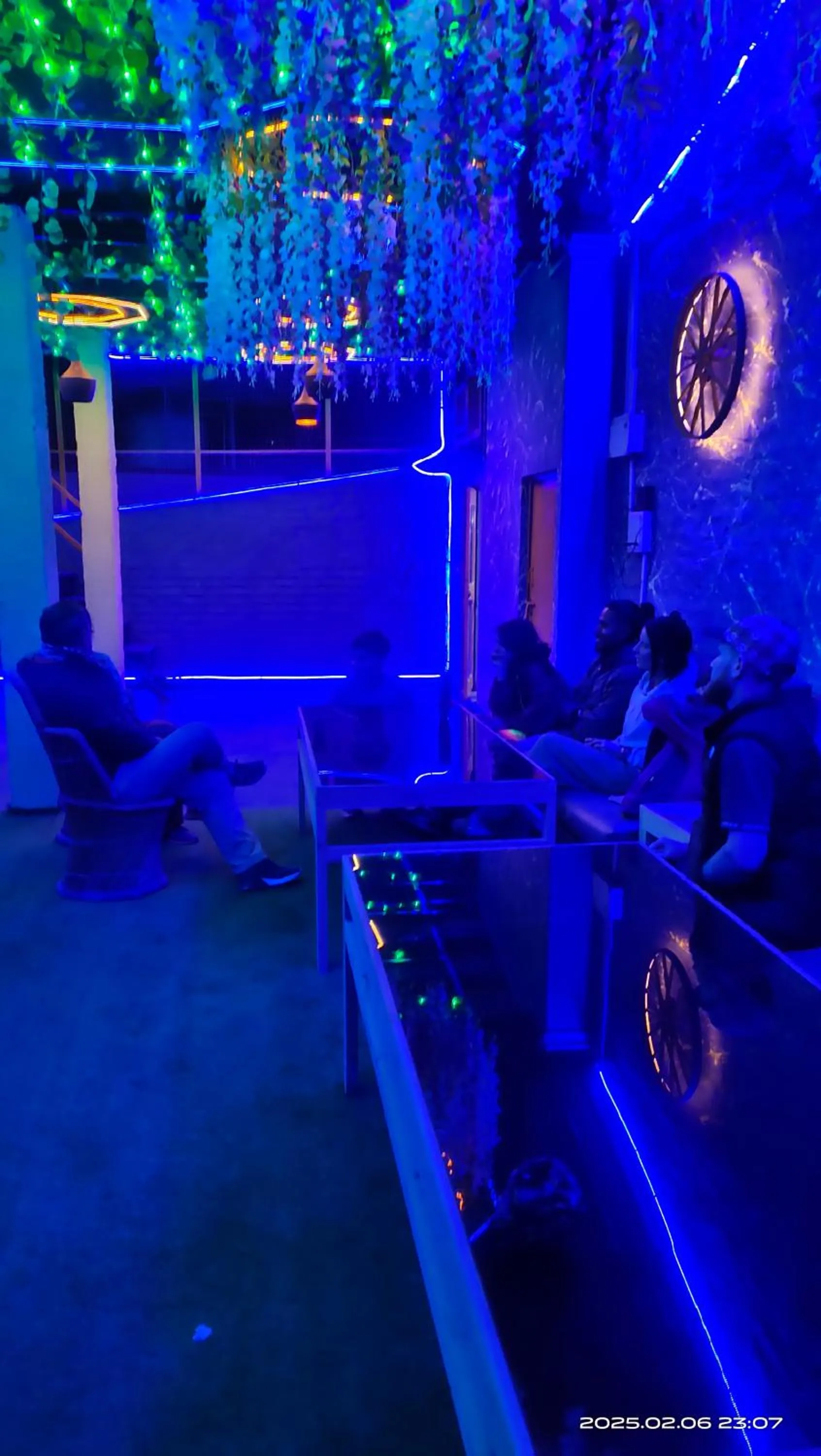 Restaurant/places to eat in Big Brother hostel Hotel