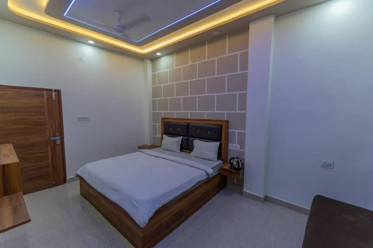 Bed in Big Brother hostel Hotel