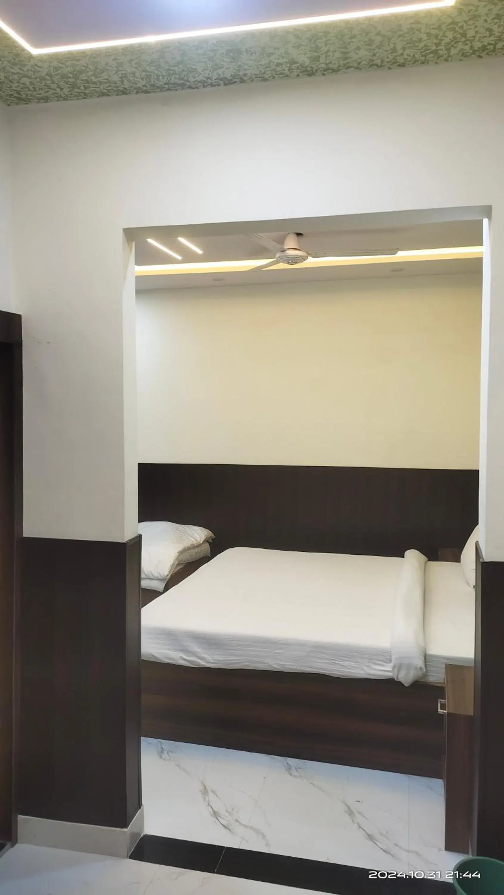 Bed in Big Brother hostel Hotel Bed in Big Brother hostel Hotel