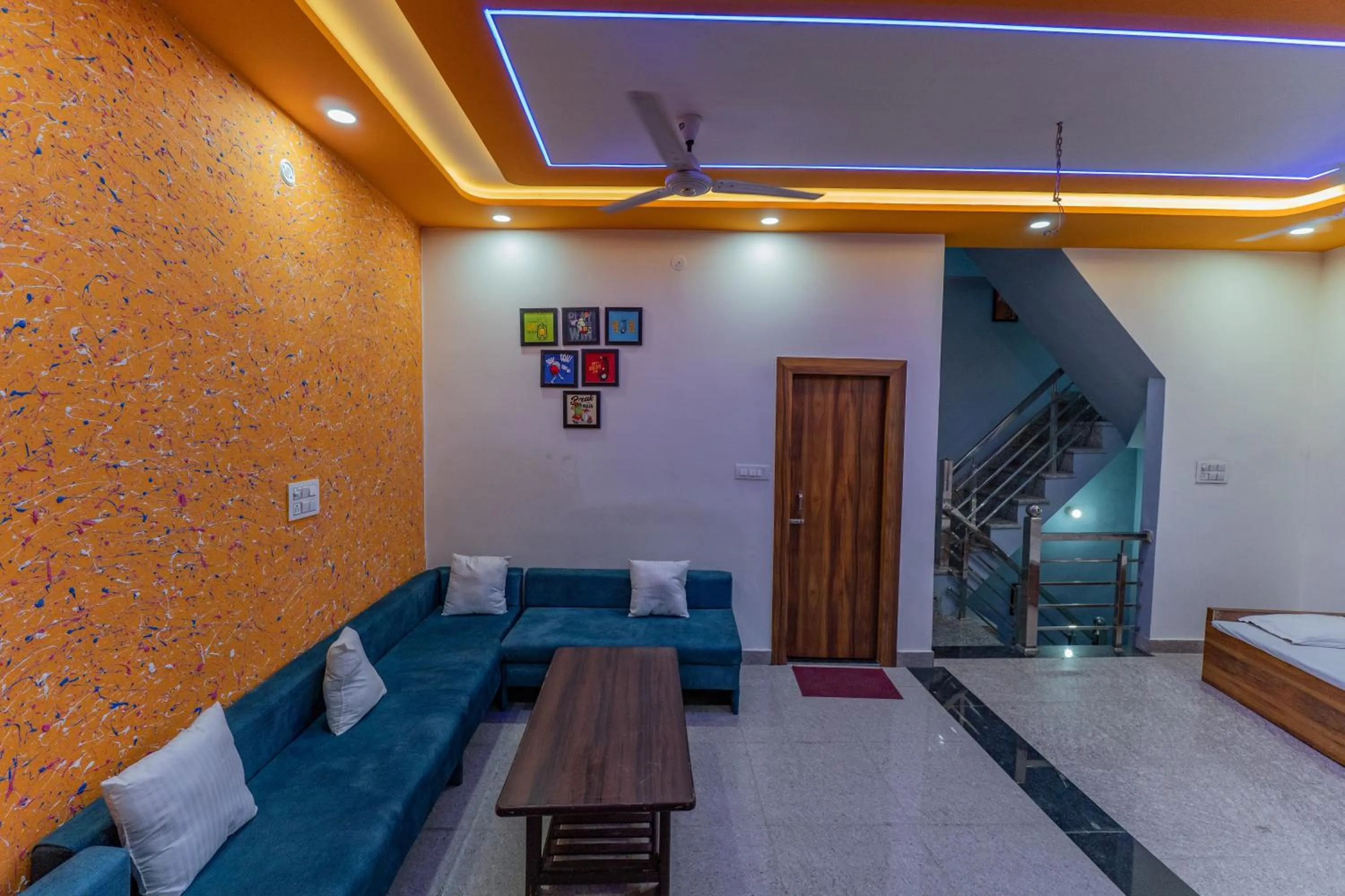 Big Brother hostel Hotel