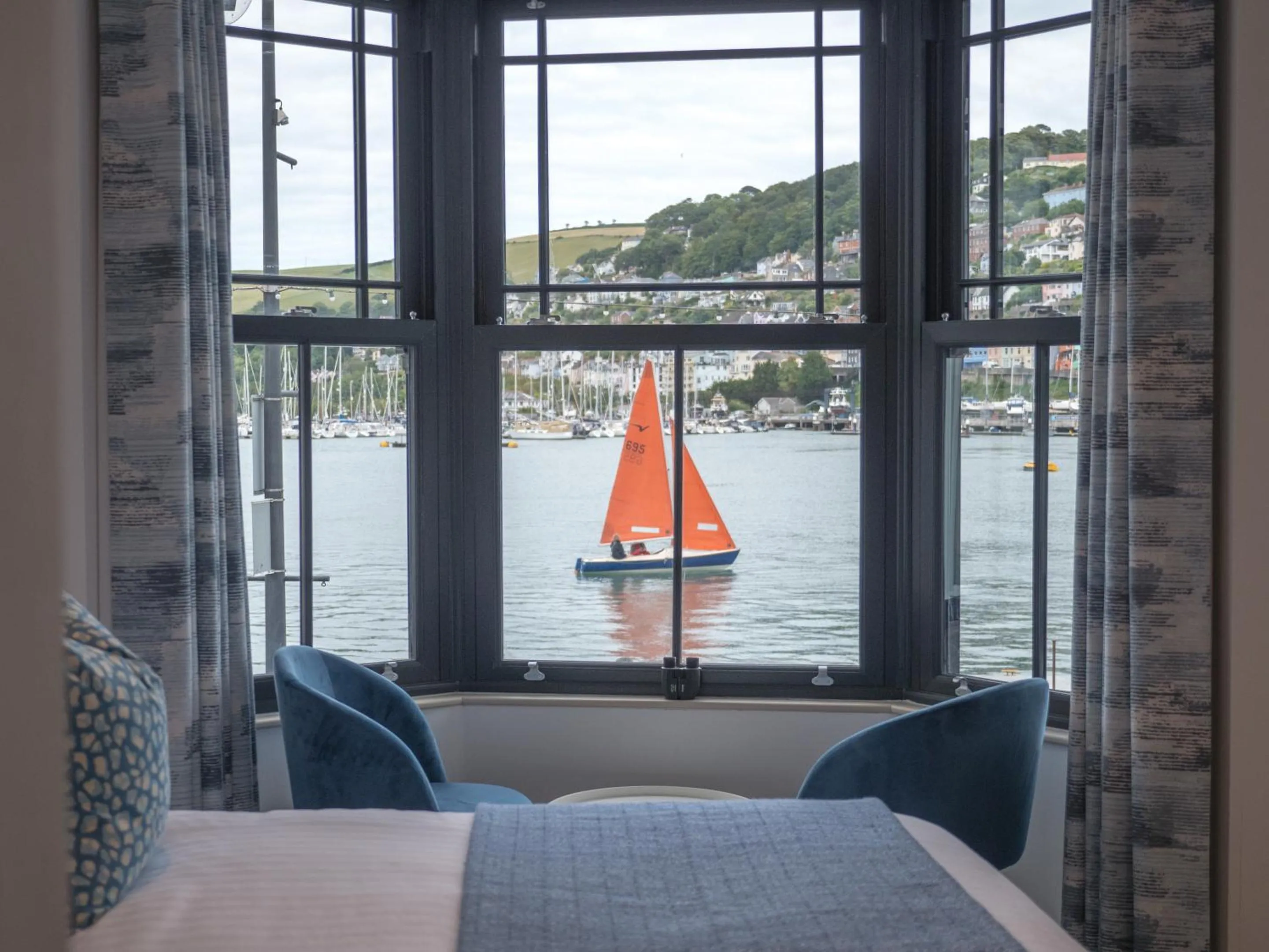 Bedroom, Bed in Waterfront House