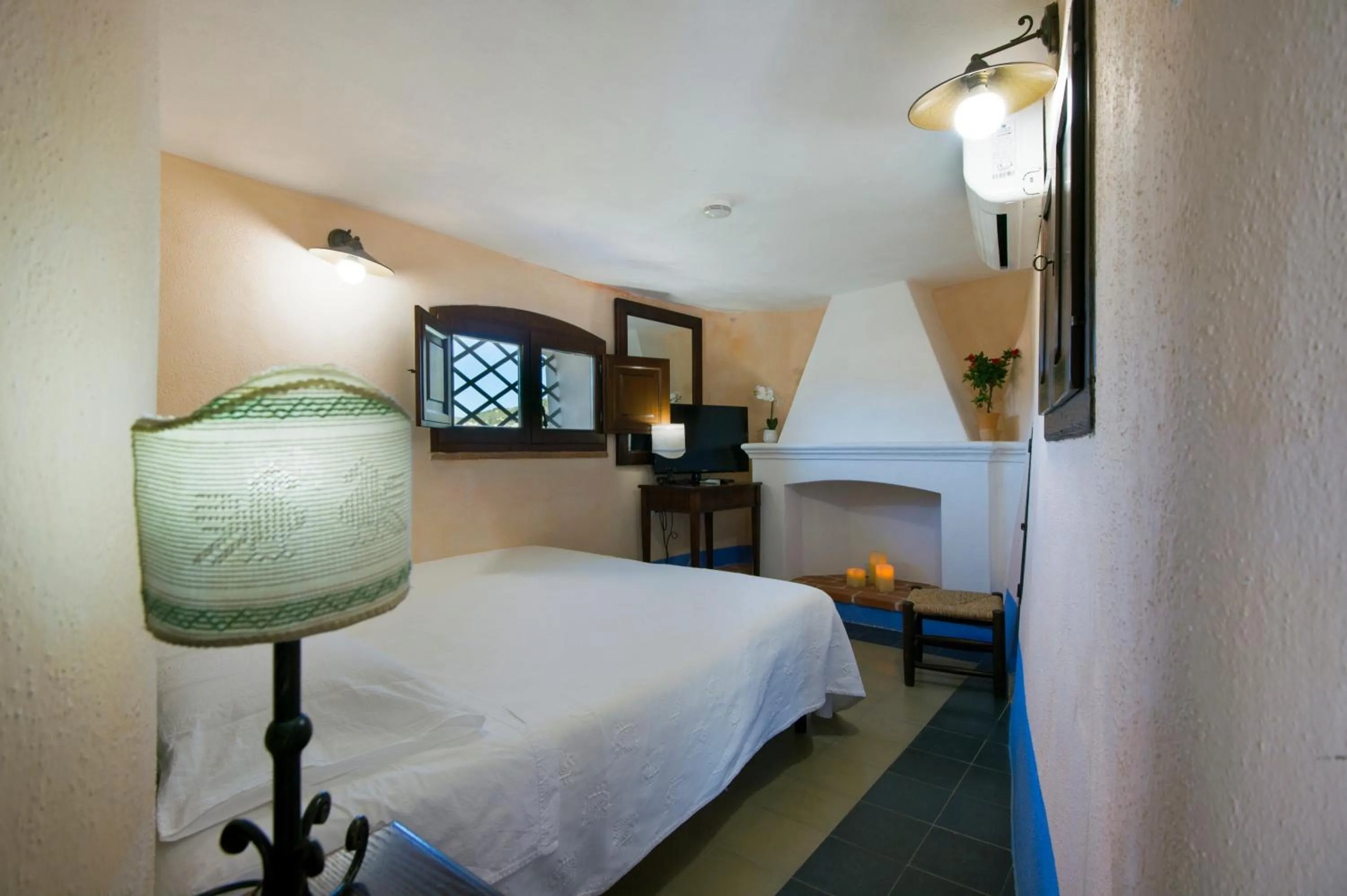 Photo of the whole room, Bed in Castello Malicas