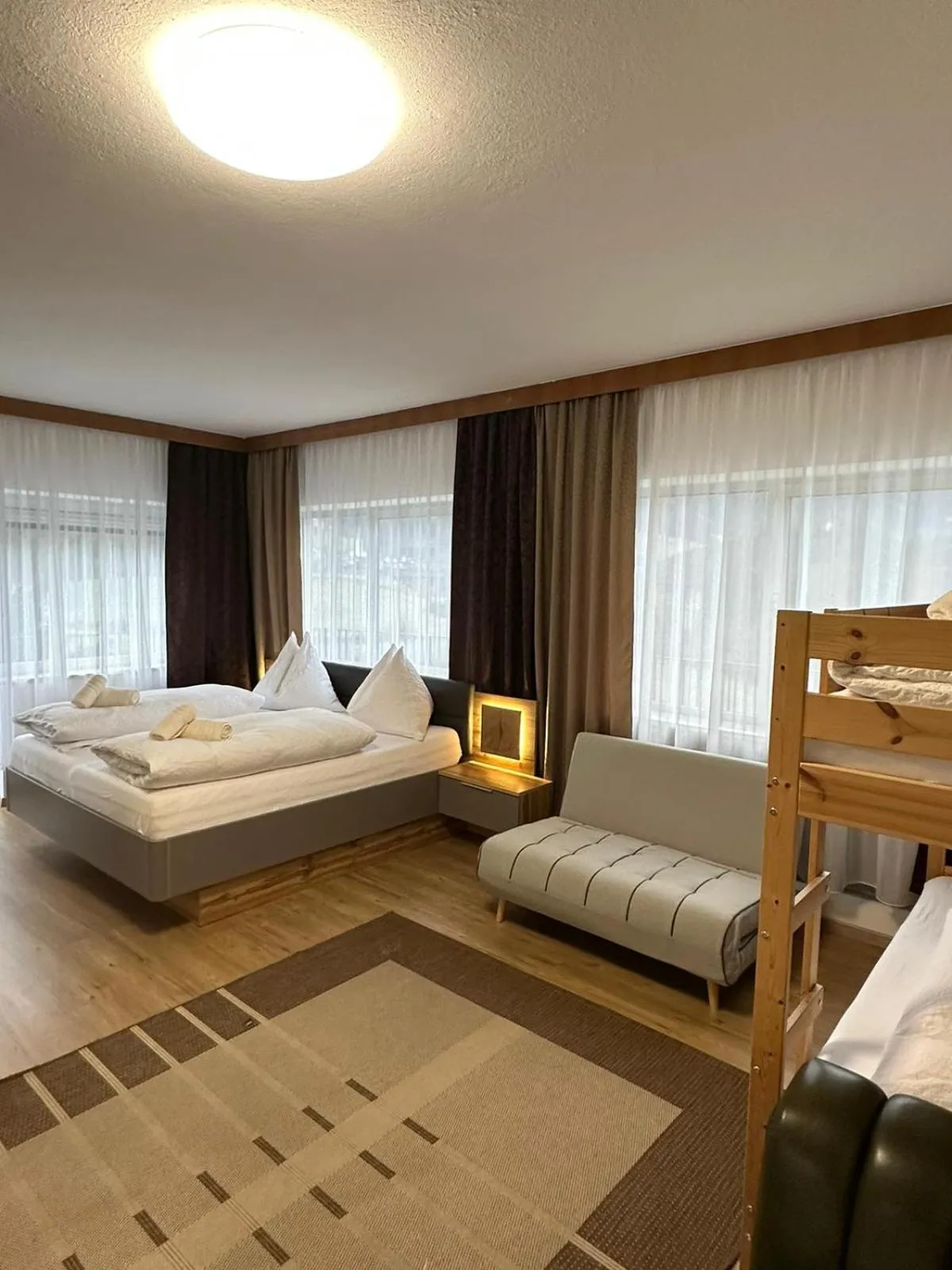 Photo of the whole room, Bed in Pension Alpina