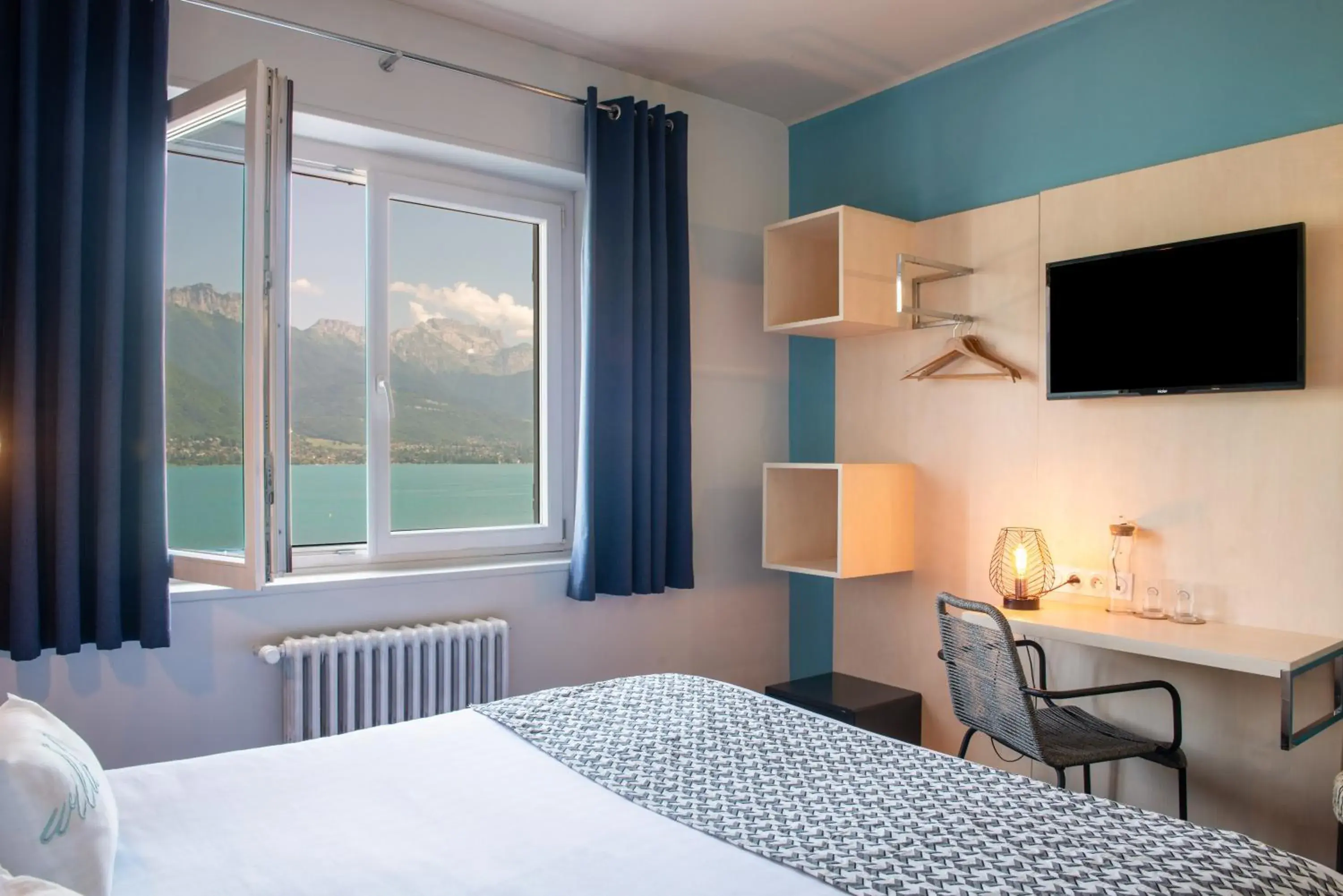 Property building, Bed in Hôtel Beauregard, The Originals Relais Property building, Bed in Hôtel Beauregard, The Originals Relais