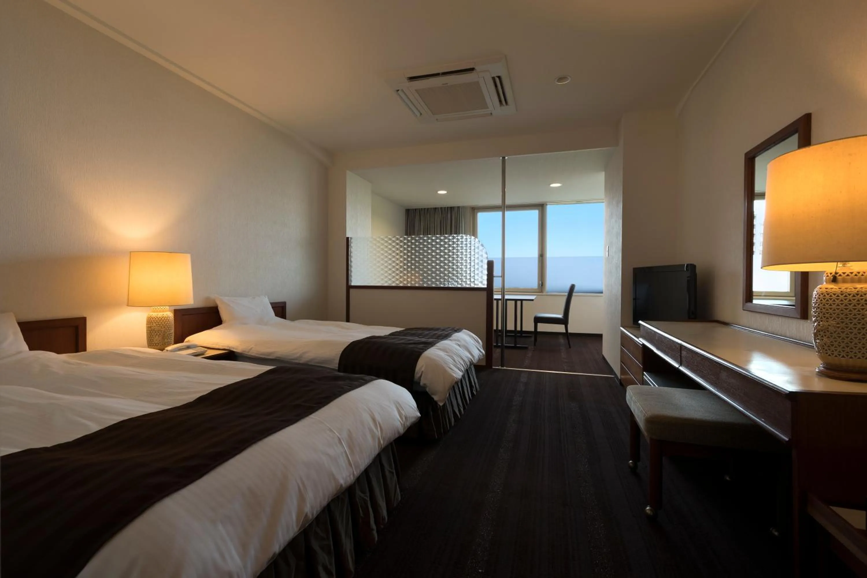 Photo of the whole room, Bed in Ryochiku Bettei