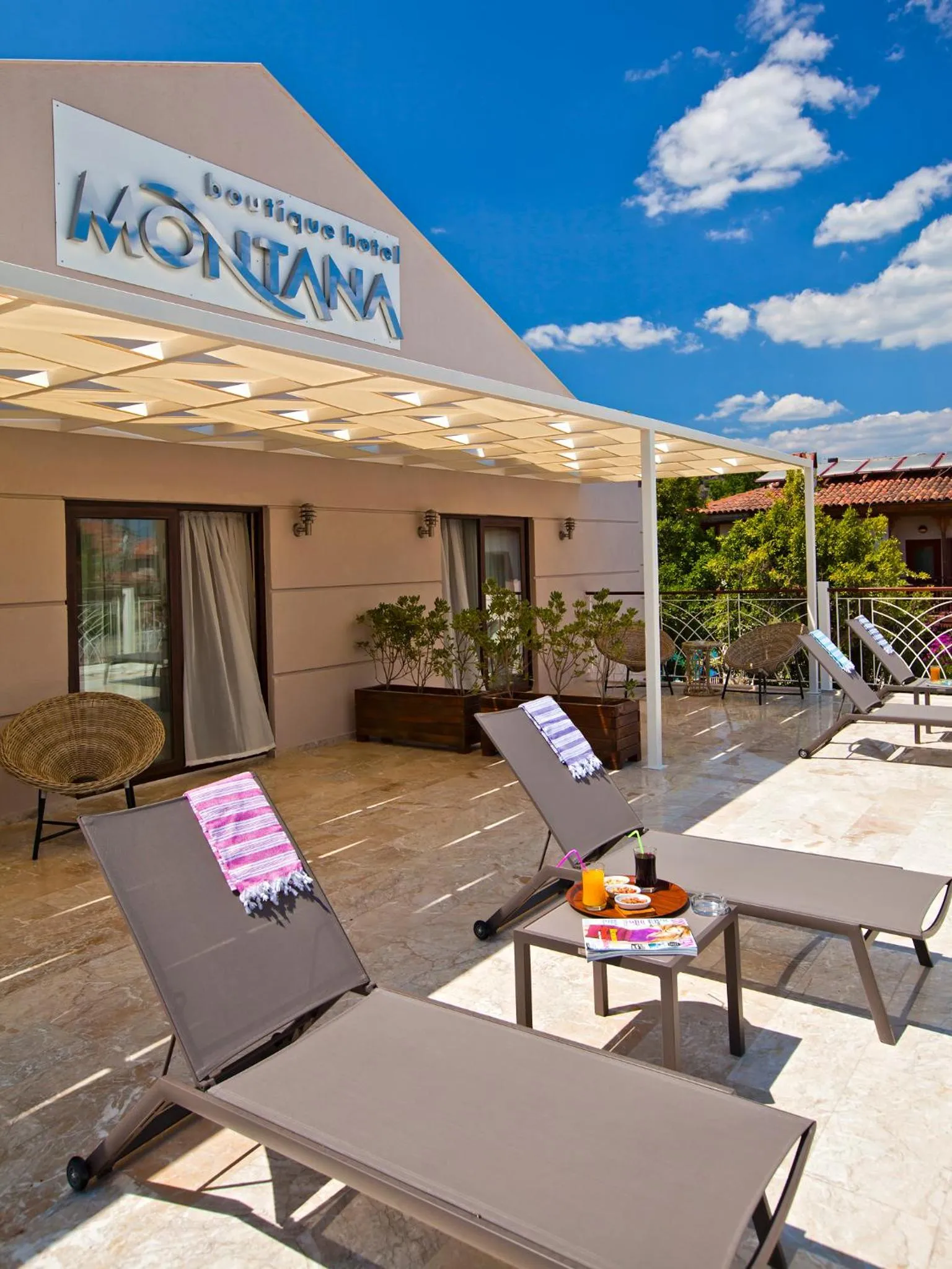 Balcony/Terrace in Montana Hotel