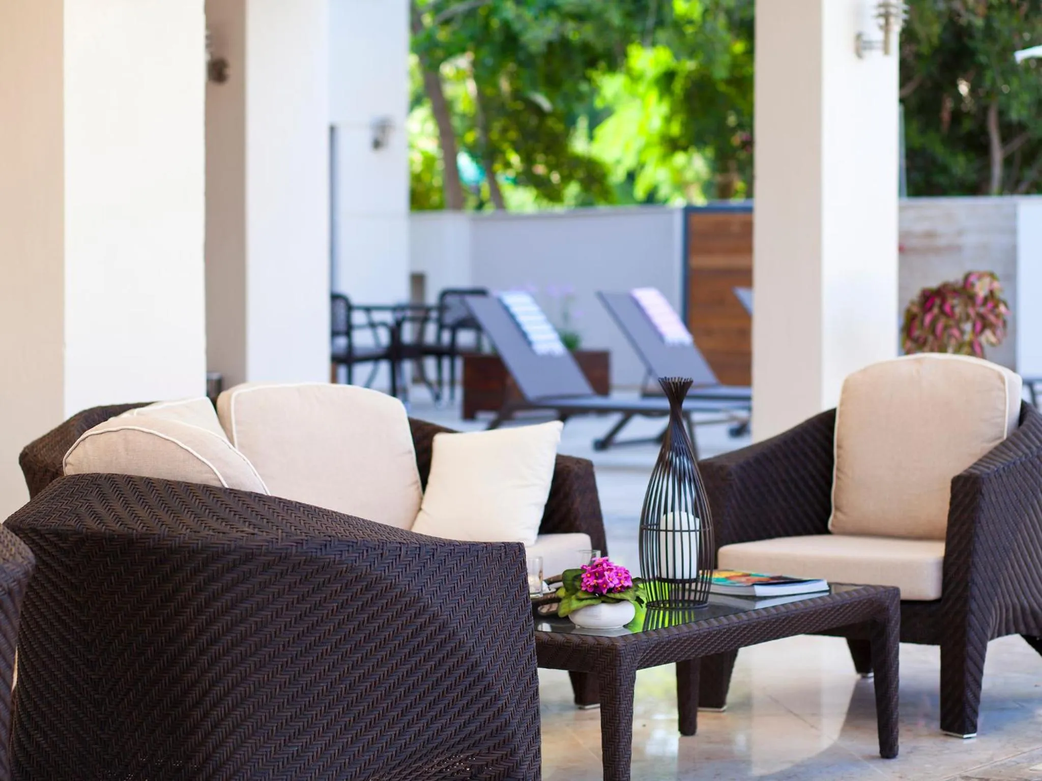 Communal lounge/ TV room in Montana Hotel