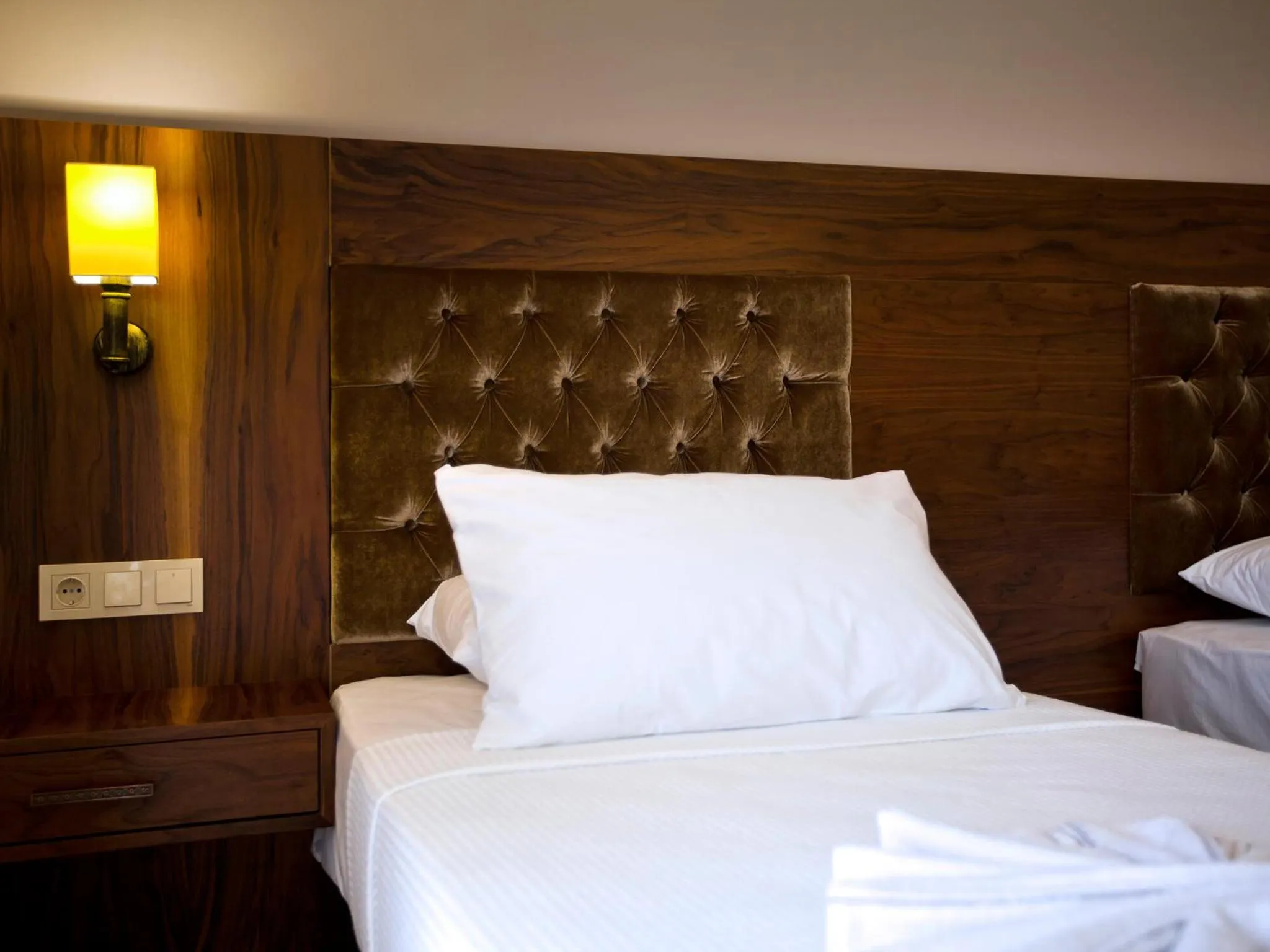 Bedroom in Montana Hotel