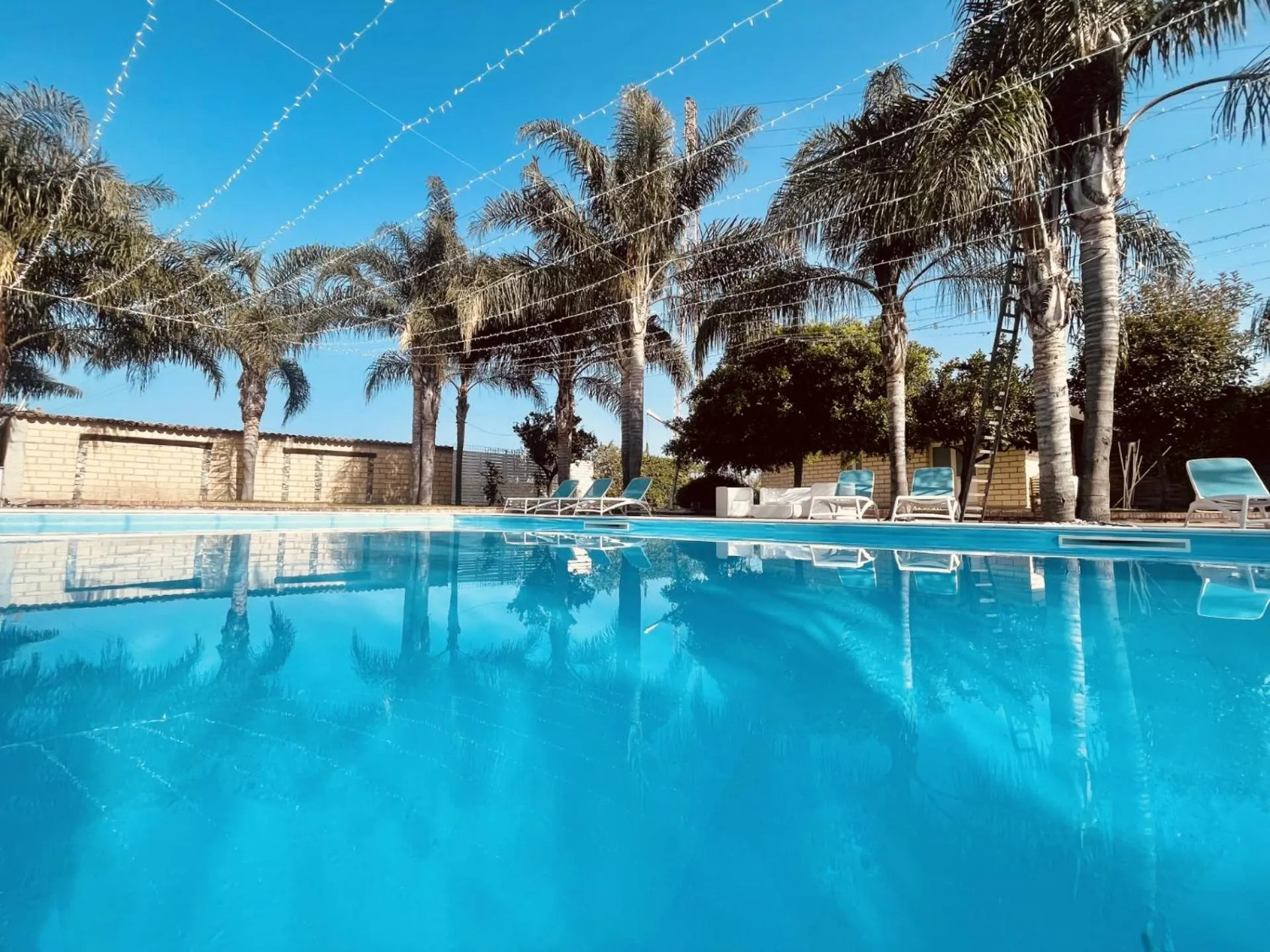 Swimming pool in Borgo Camicia In