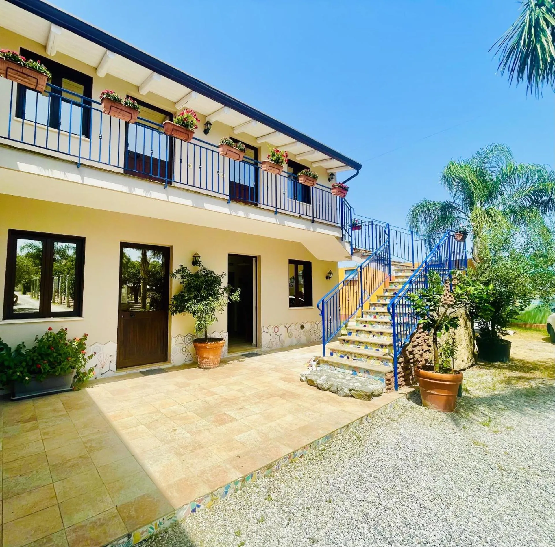 Property building in Borgo Camicia In
