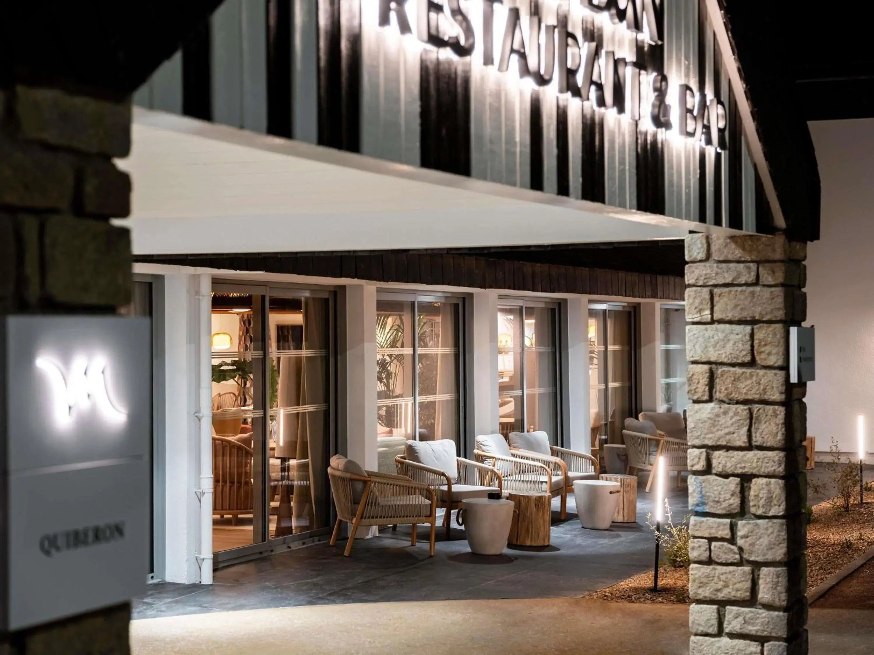 Restaurant/places to eat in Mercure Quiberon Hotel Restaurant/places to eat in Mercure Quiberon Hotel