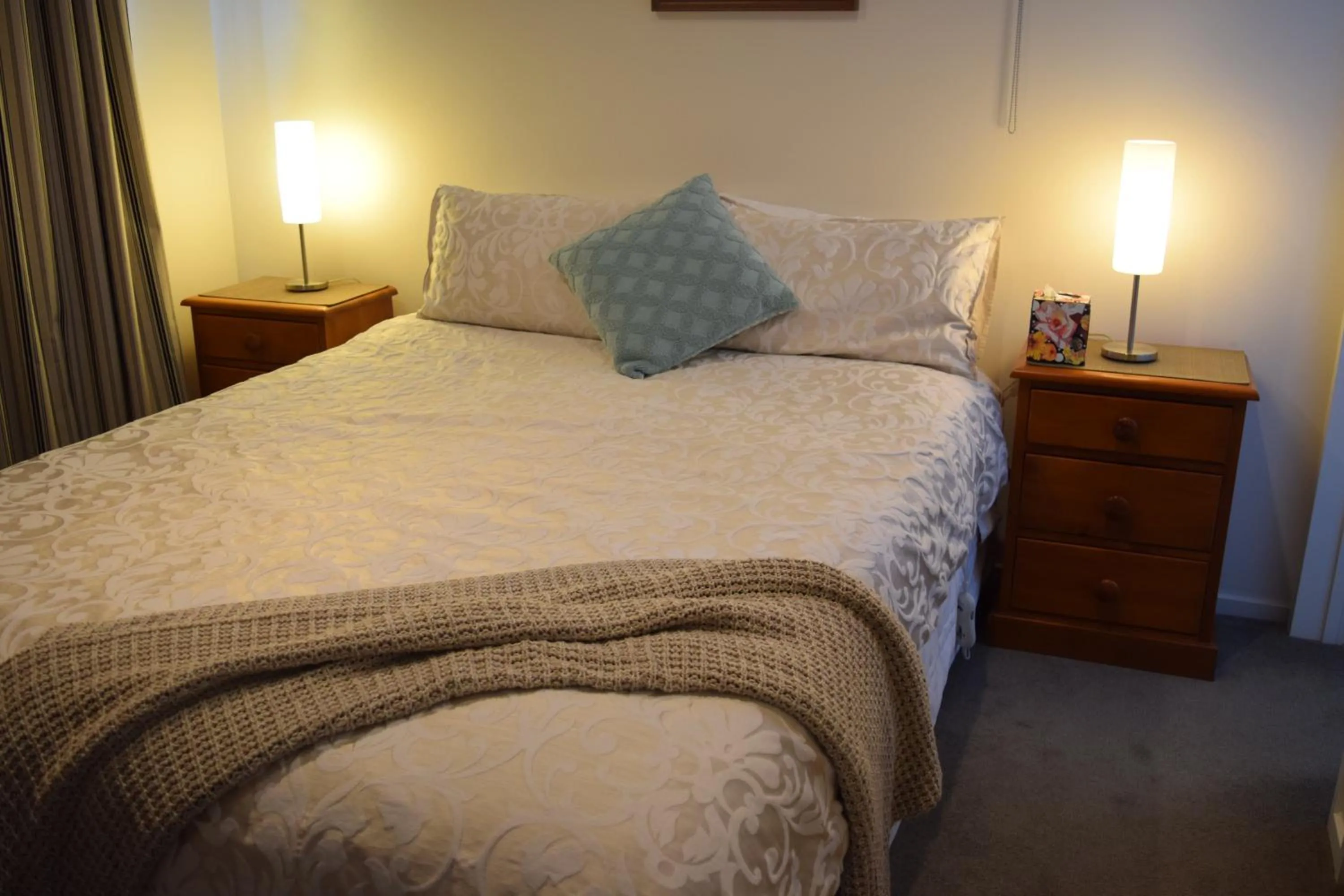 Queen Room - single occupancy in Bed & Breakfast in the Heart of Fendalton