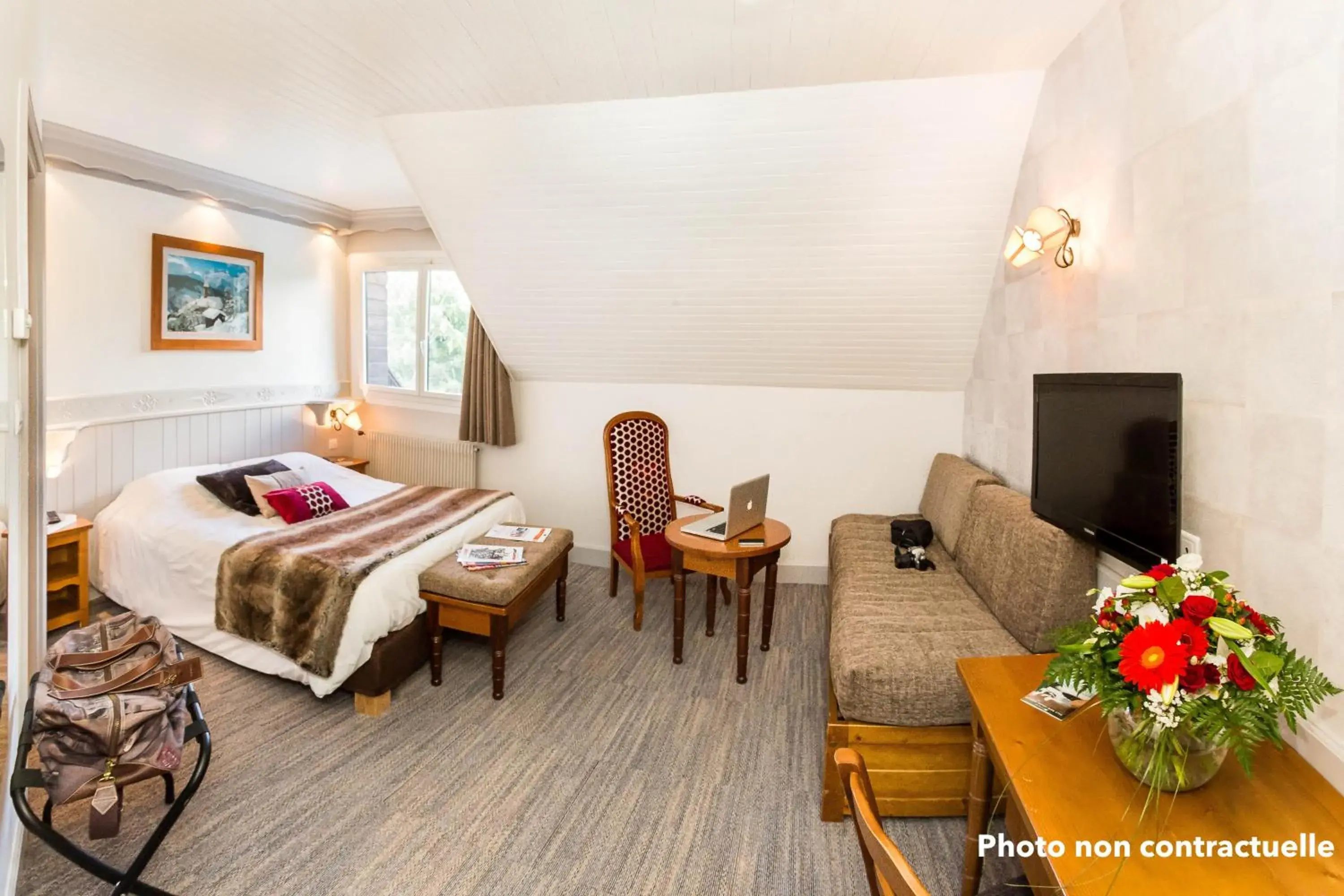 Junior Suite in Hôtel & Spa Les Bartavelles Junior Suite in Hôtel & Spa Les Bartavelles