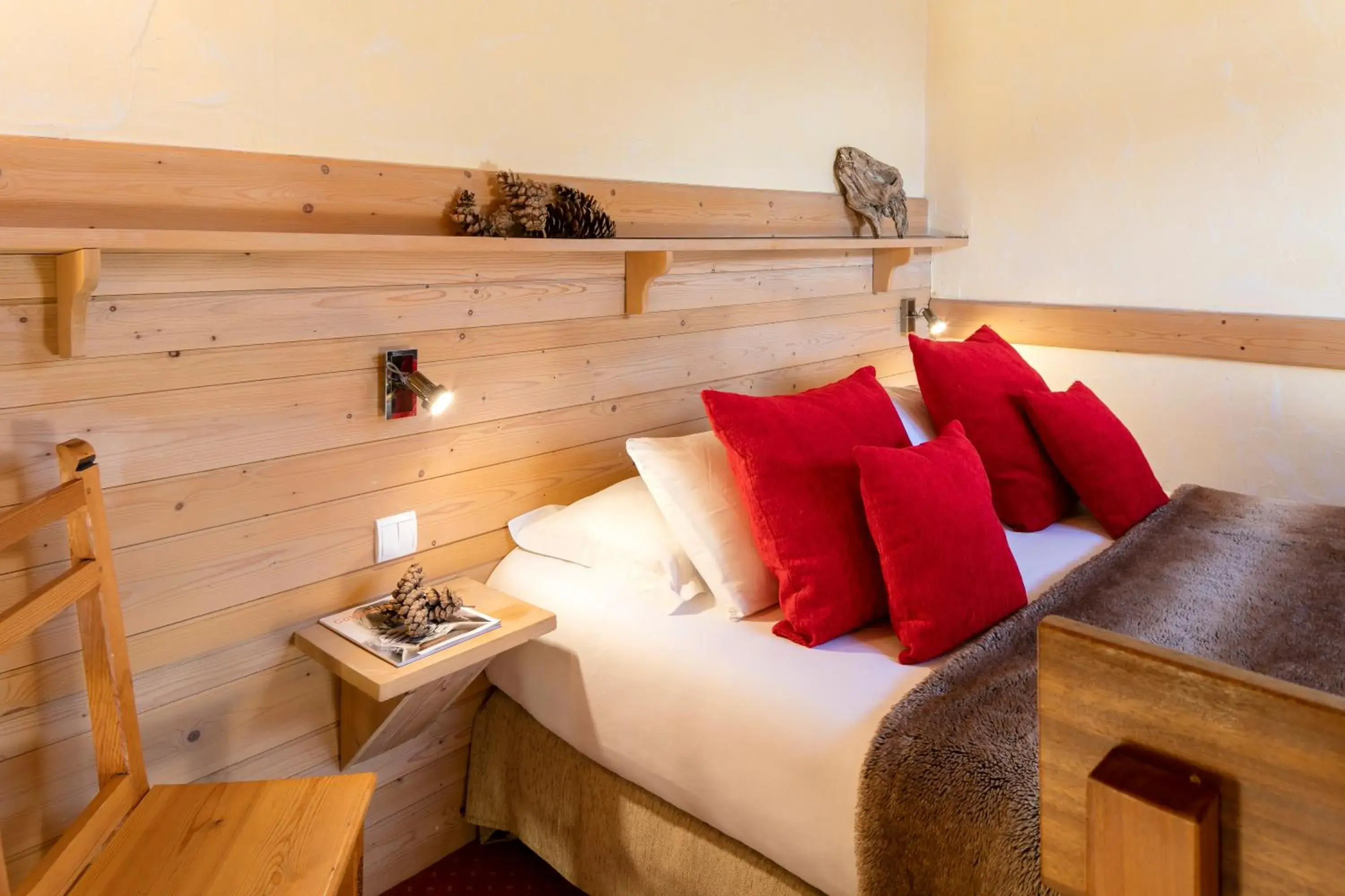 Double Room with Terrace in Hôtel & Spa Les Bartavelles Double Room with Terrace in Hôtel & Spa Les Bartavelles