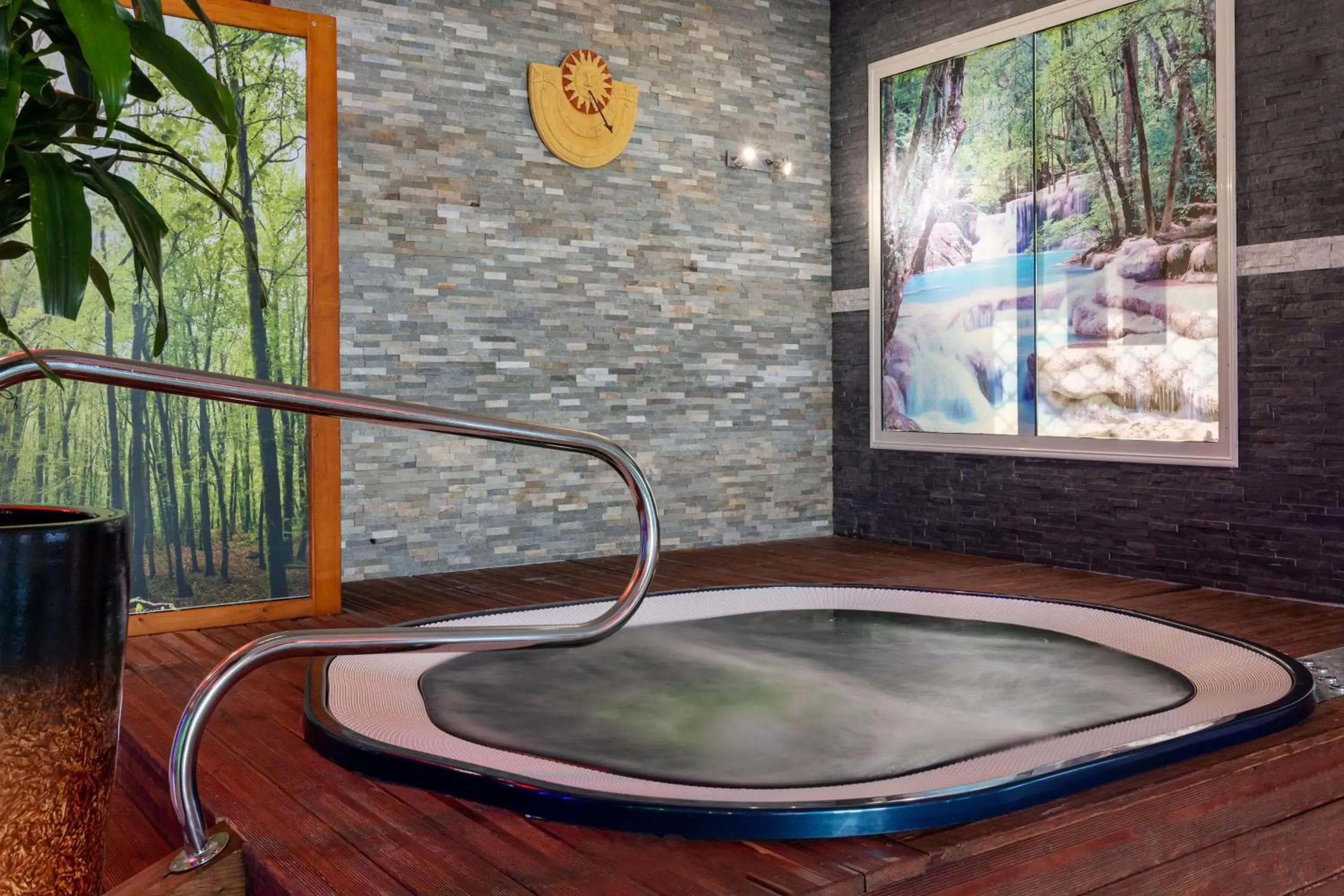 Spa and wellness centre/facilities in Best Western Hotel & SPA Pau Lescar Aeroport Spa and wellness centre/facilities in Best Western Hotel & SPA Pau Lescar Aeroport