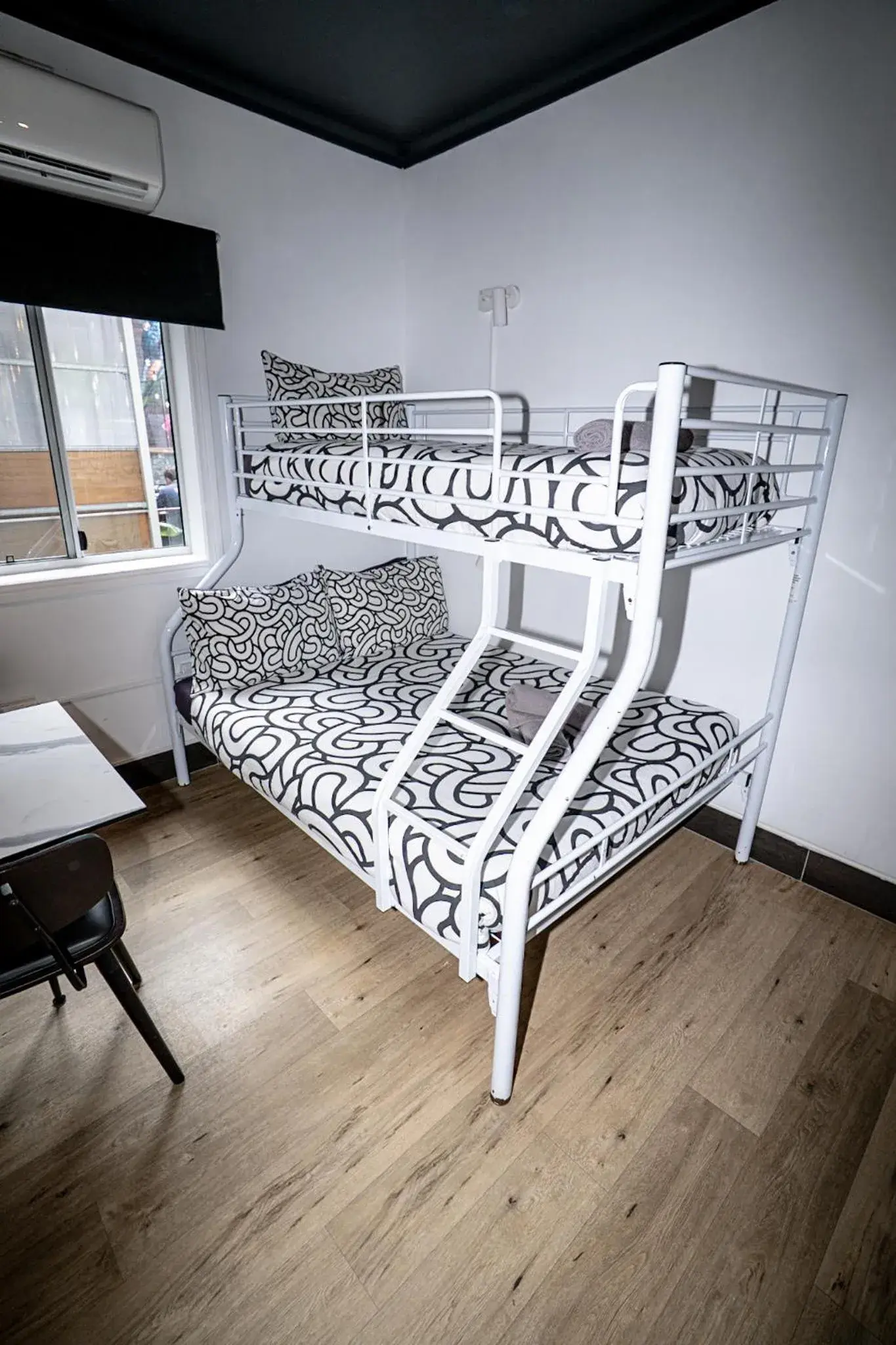 Triple Room with Shared Bathroom in Brisbane Quarters Triple Room with Shared Bathroom in Brisbane Quarters