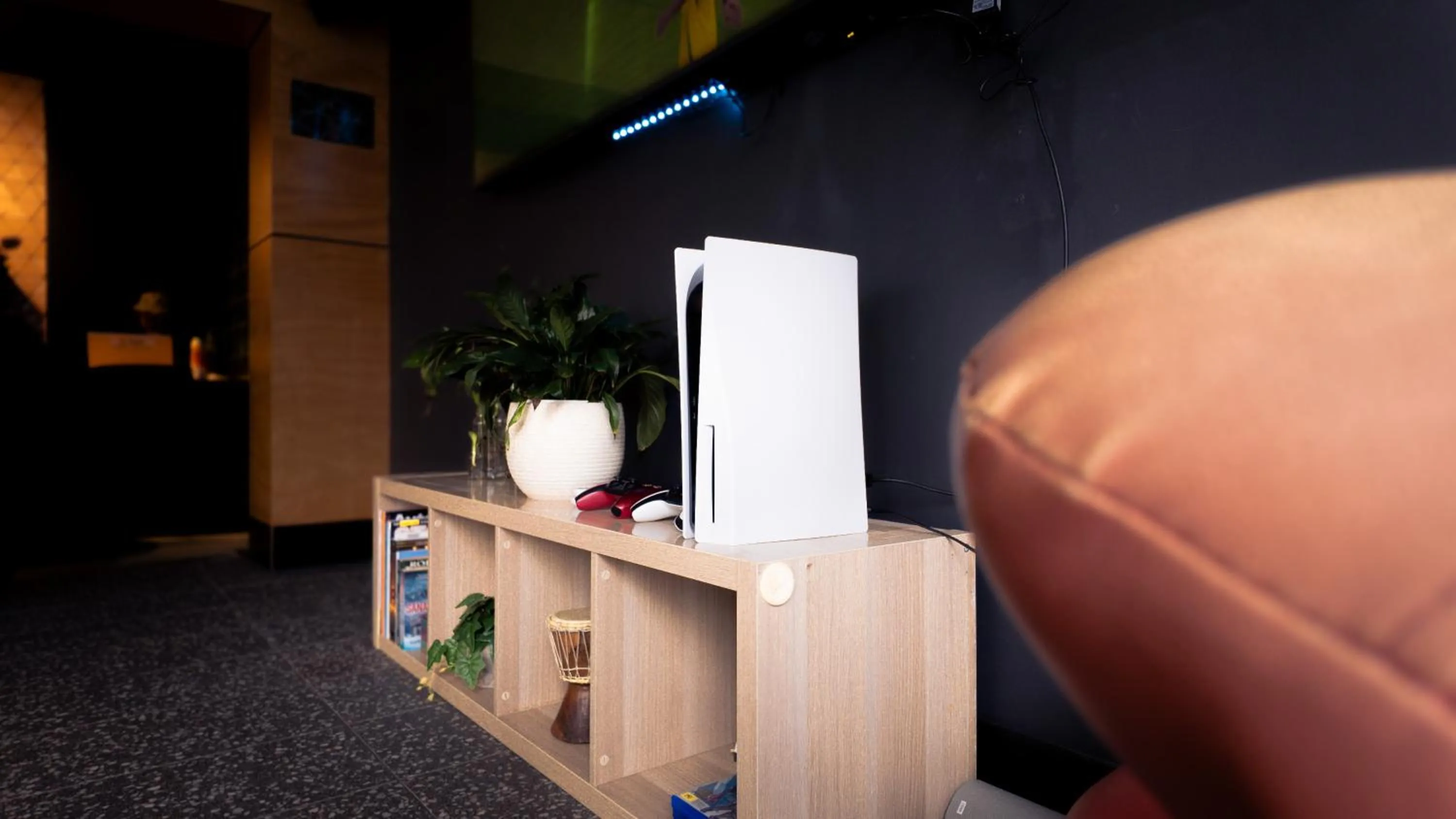 Communal lounge/ TV room in Brisbane Quarters