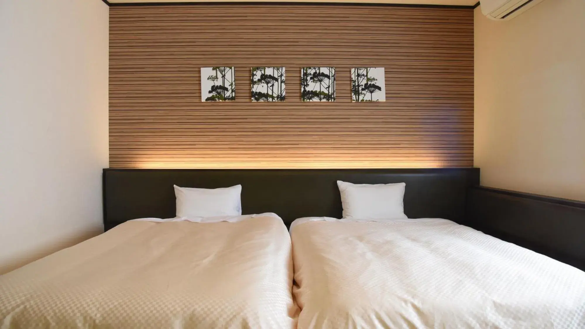 Standard Twin Room in Hotel Yume-no-yu Standard Twin Room in Hotel Yume-no-yu