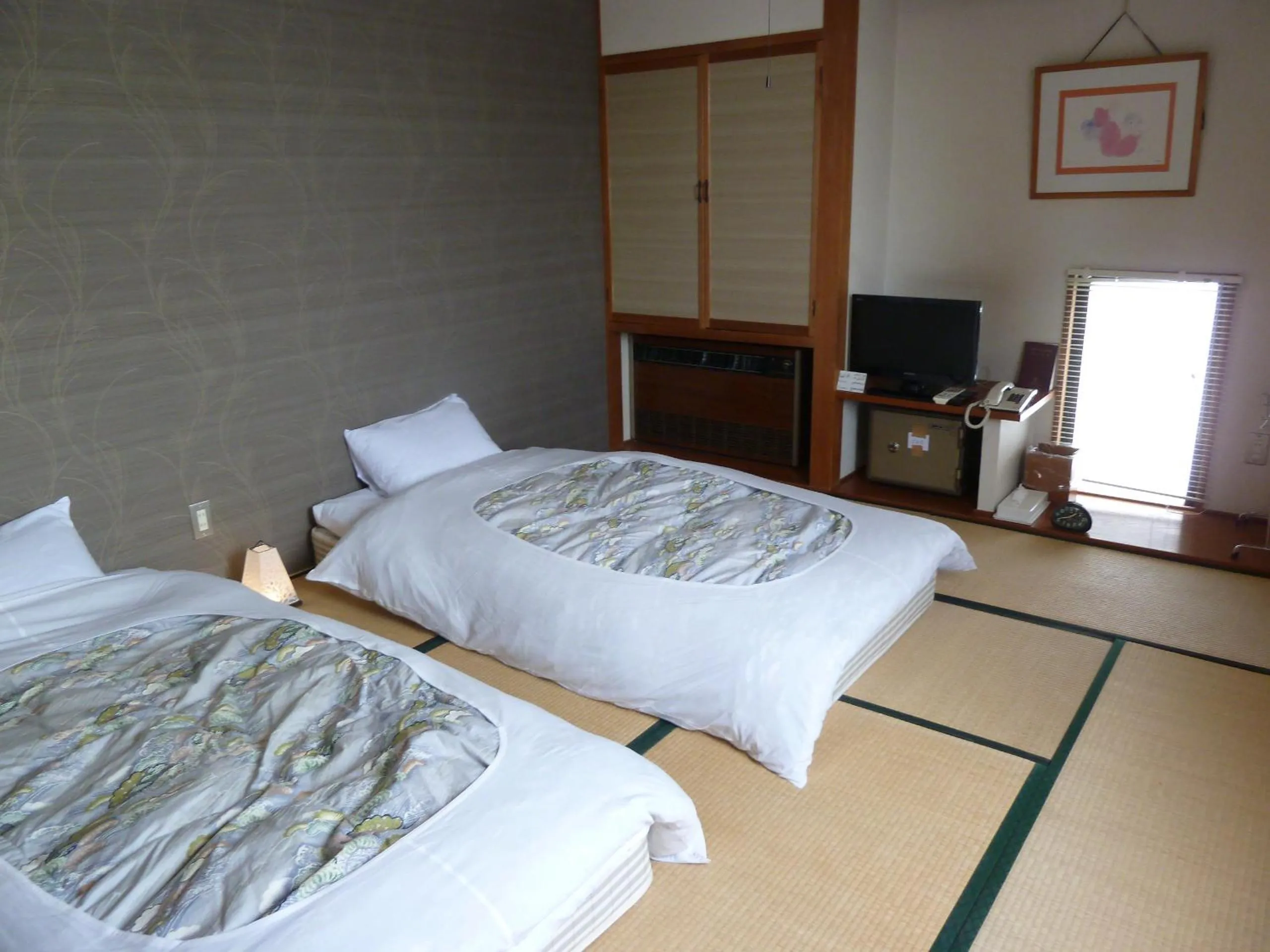 Photo of the whole room, Bed in Hotel Yume-no-yu