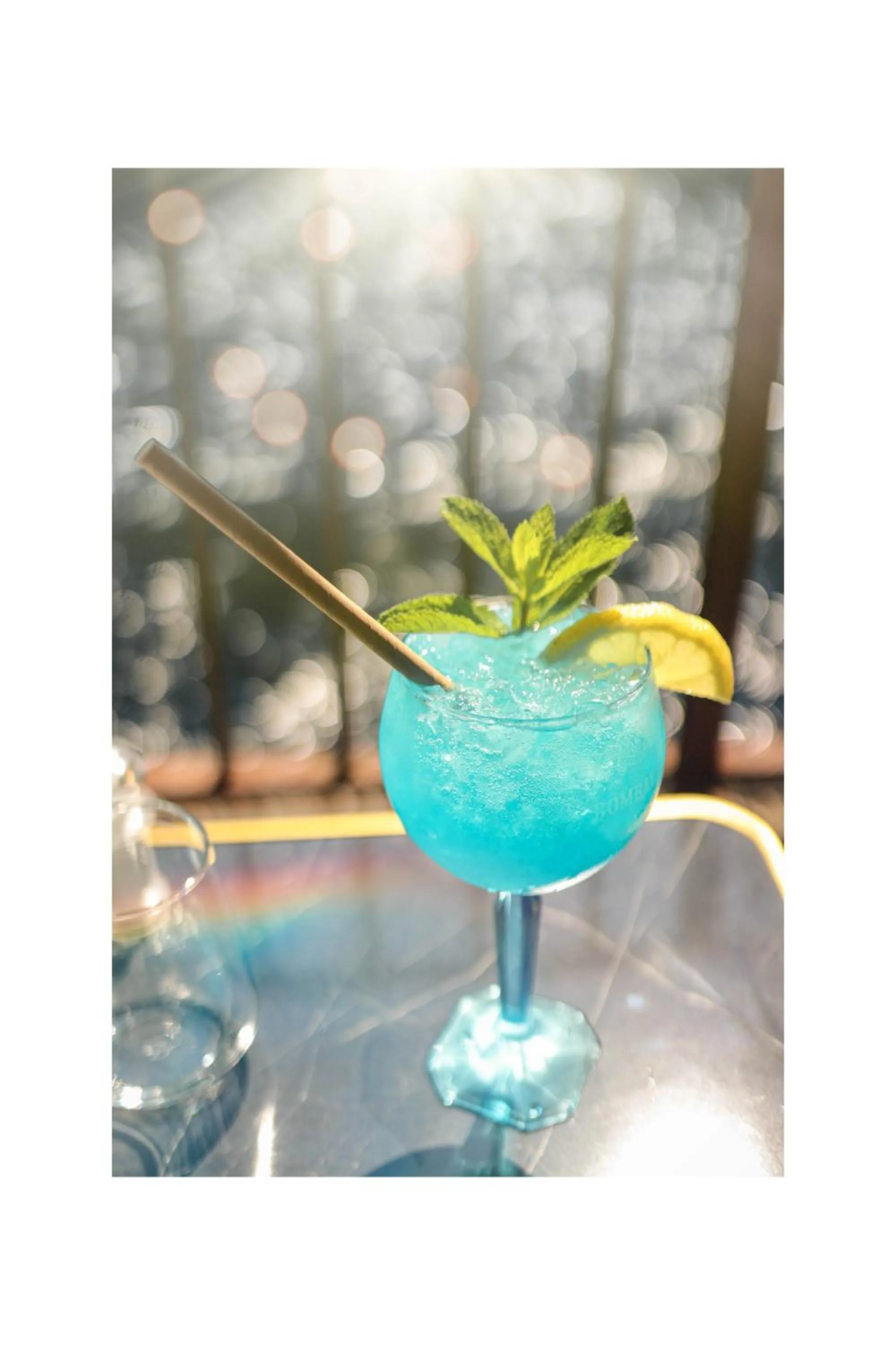 Lounge or bar in Logis Hôtel Restaurant du Parc