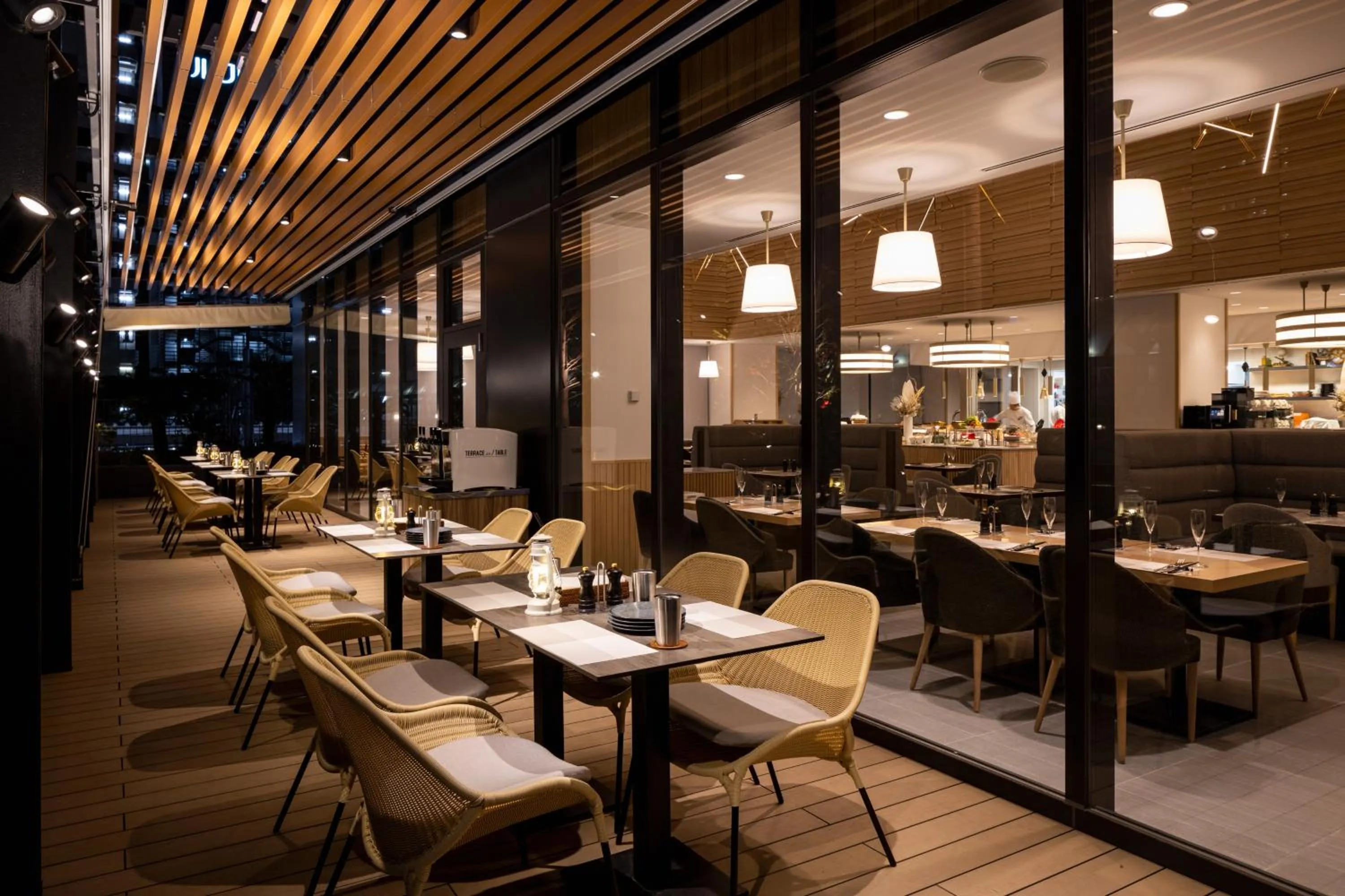 Restaurant/places to eat in Hotel Metropolitan Kawasaki