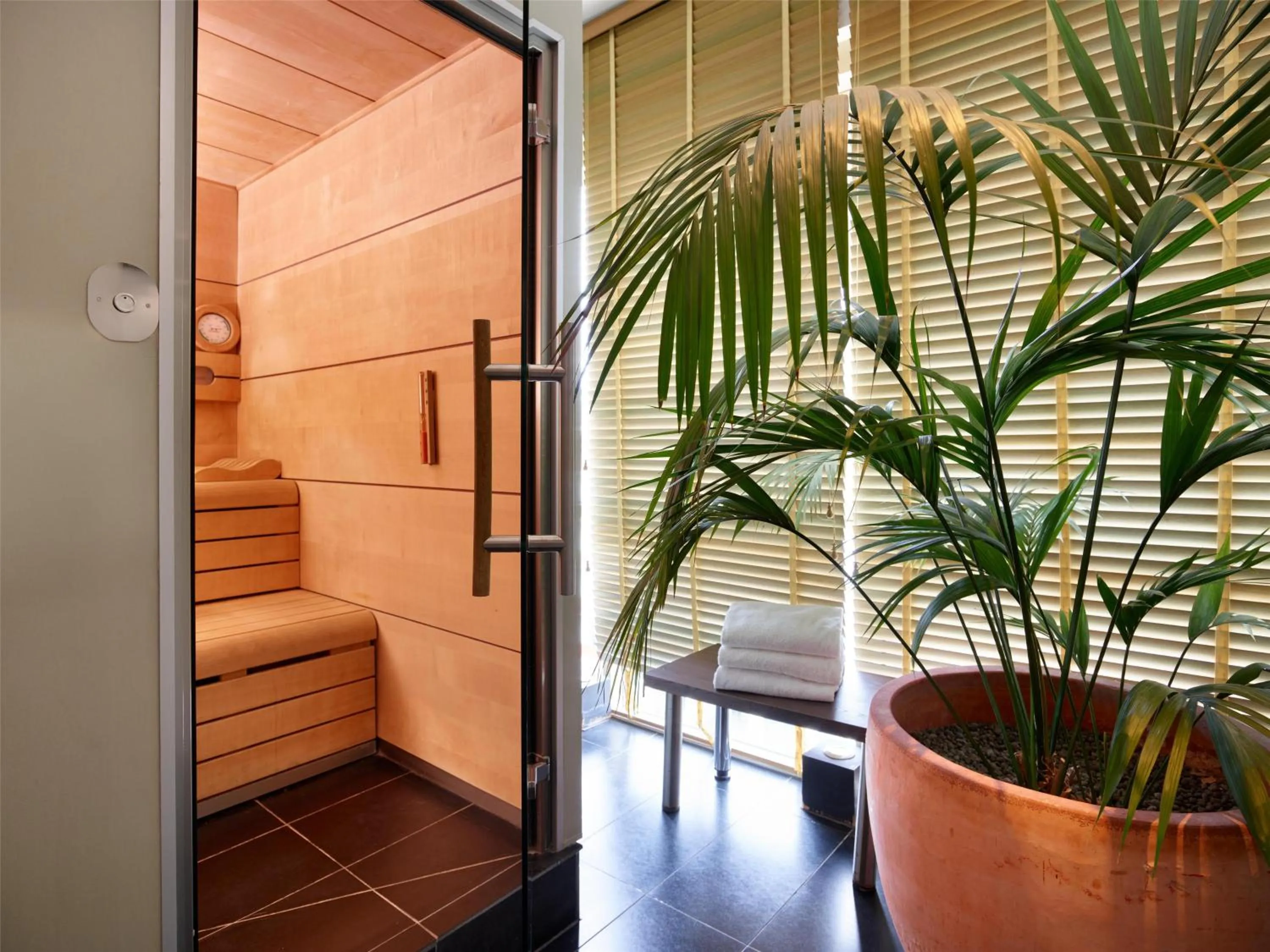 Fitness centre/facilities in Radisson Blu Hotel Nice