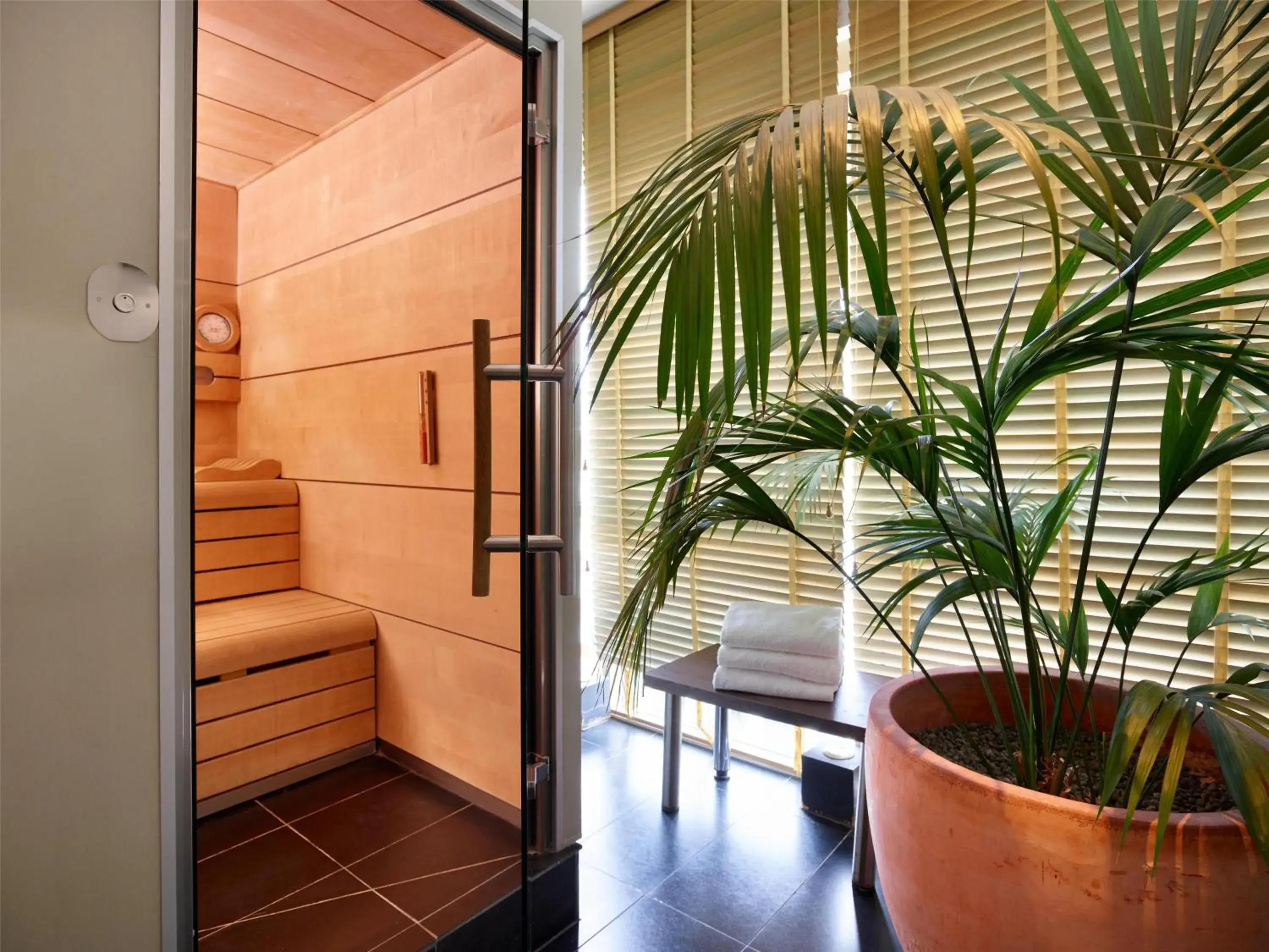 Fitness centre/facilities in Radisson Blu Hotel Nice Fitness centre/facilities in Radisson Blu Hotel Nice