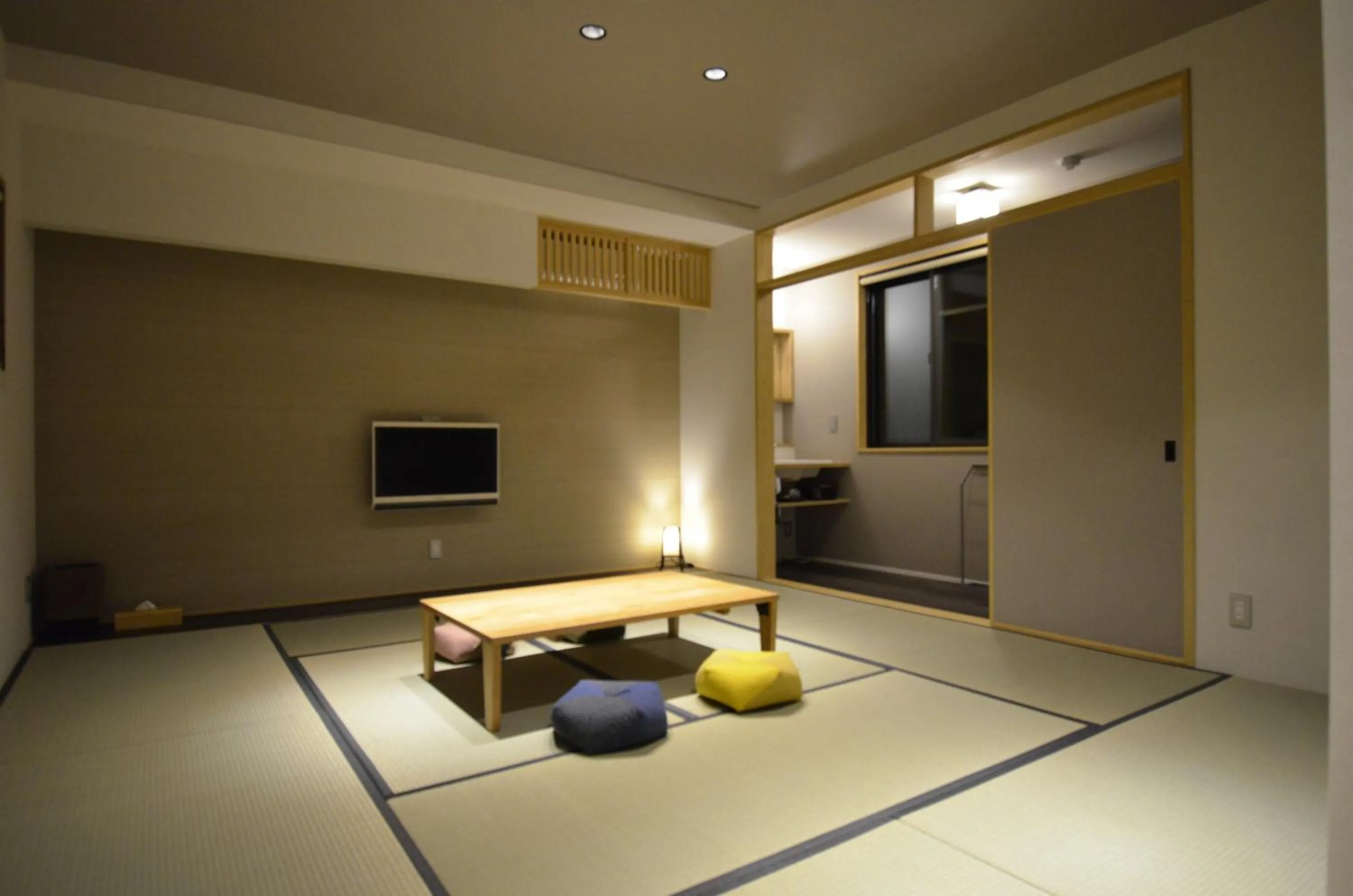 Photo of the whole room in Yufuin Tsuru no Yu