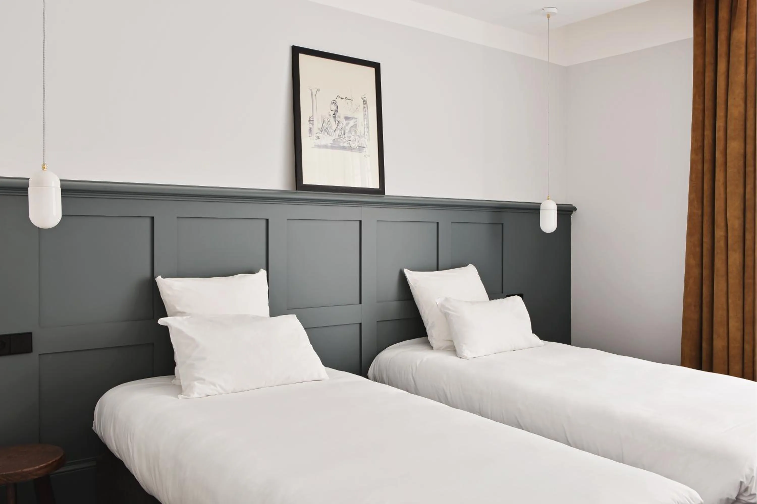 Bed in Hotel De Verdun 1882, BW Signature Collection